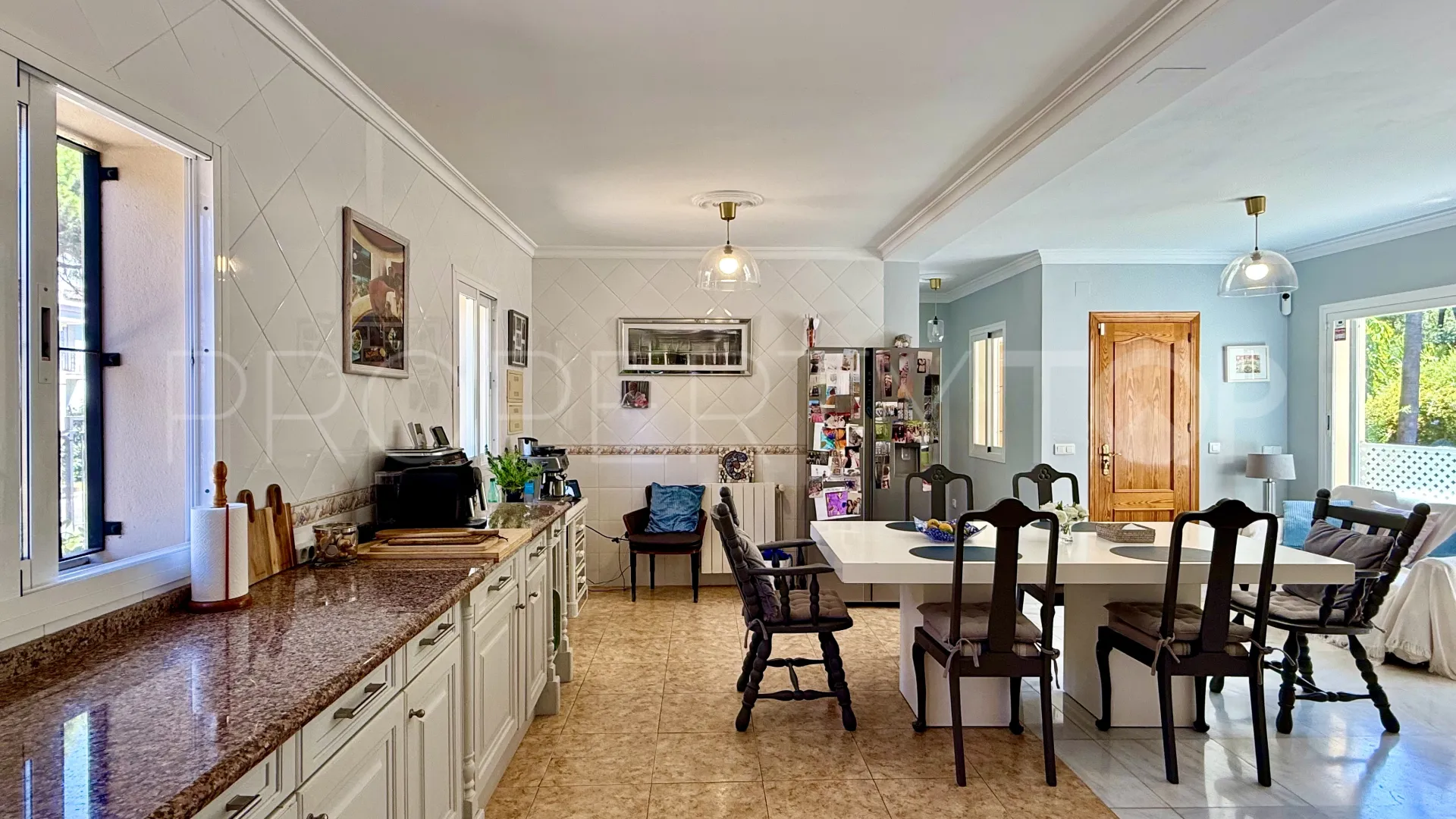 For sale villa with 5 bedrooms in El Presidente