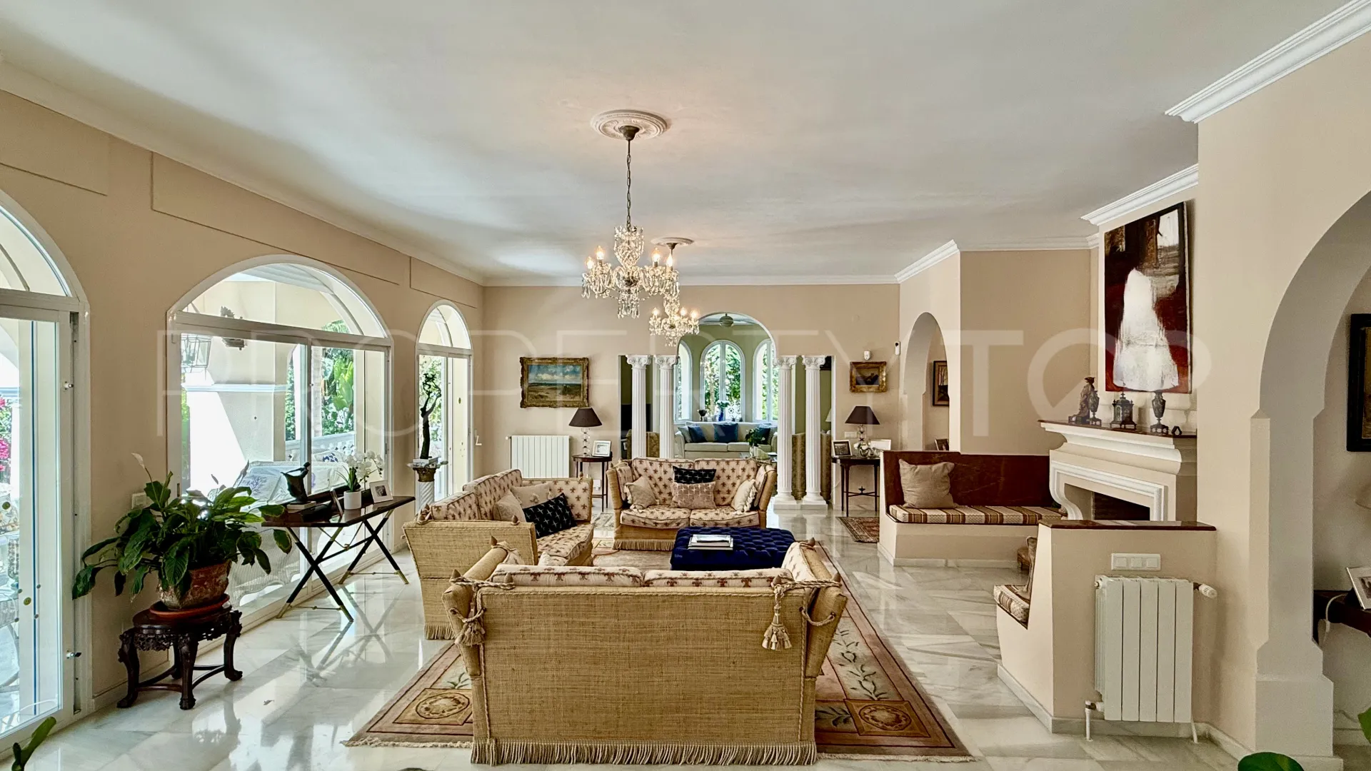 For sale villa with 5 bedrooms in El Presidente