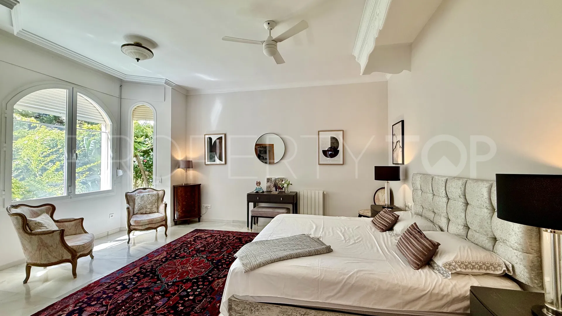For sale villa with 5 bedrooms in El Presidente