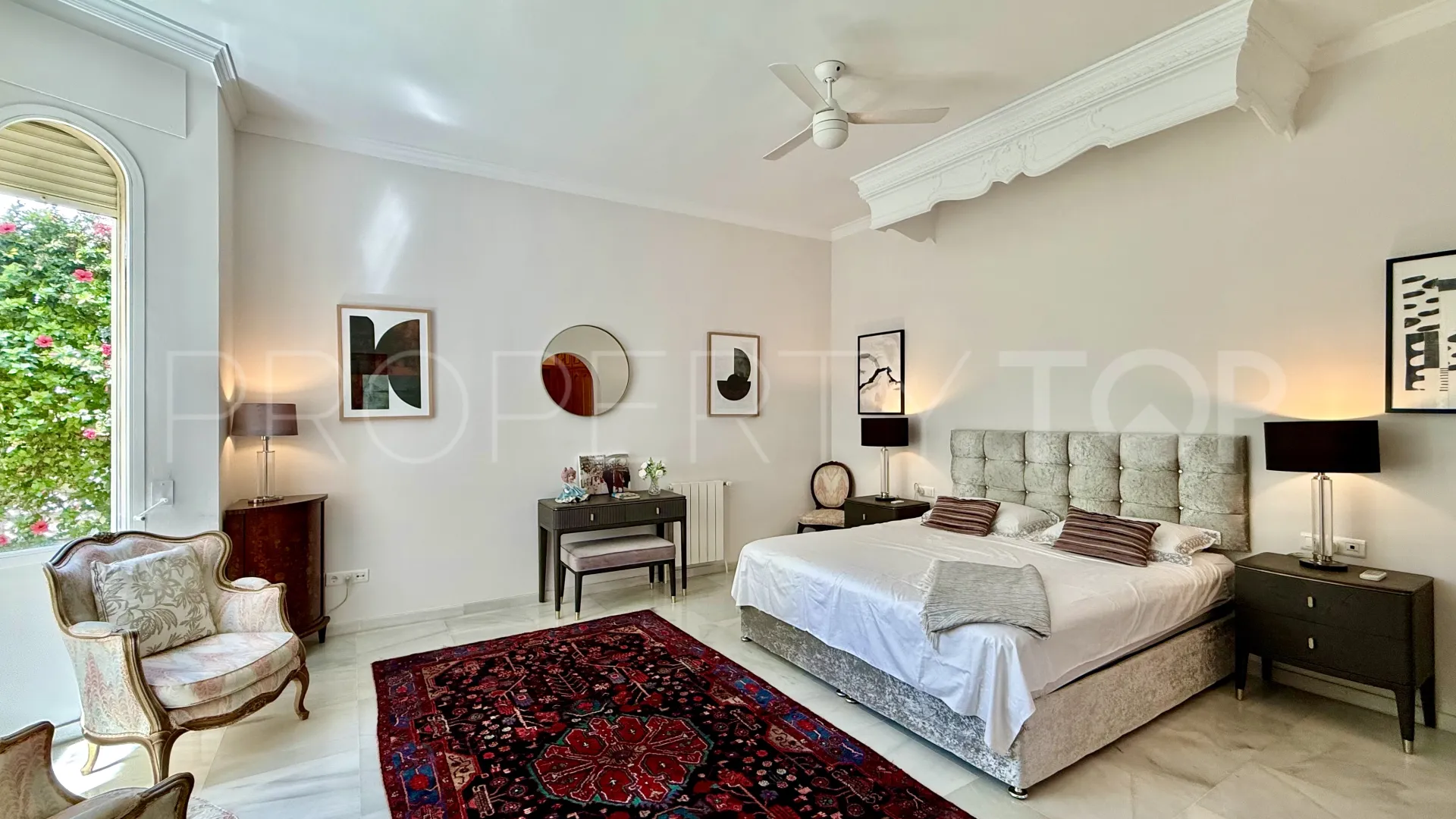 For sale villa with 5 bedrooms in El Presidente