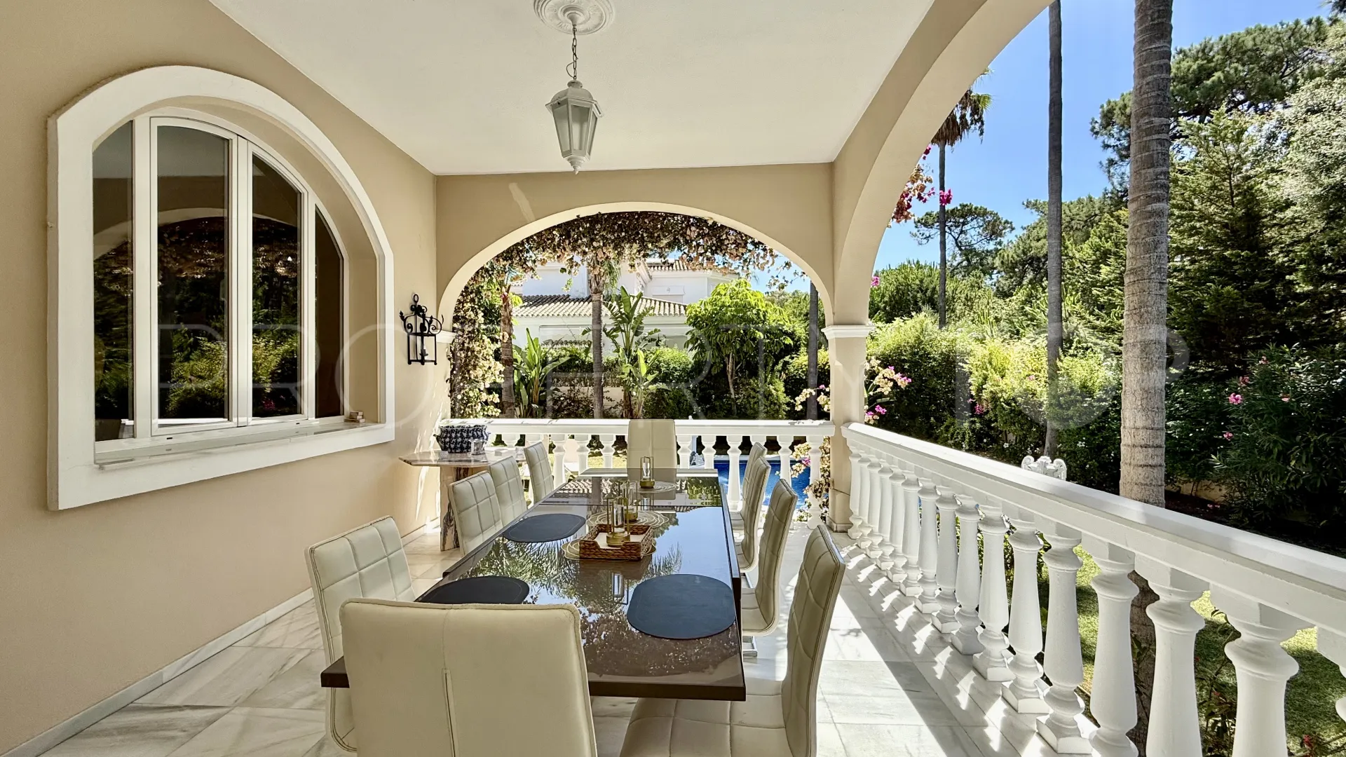 For sale villa with 5 bedrooms in El Presidente