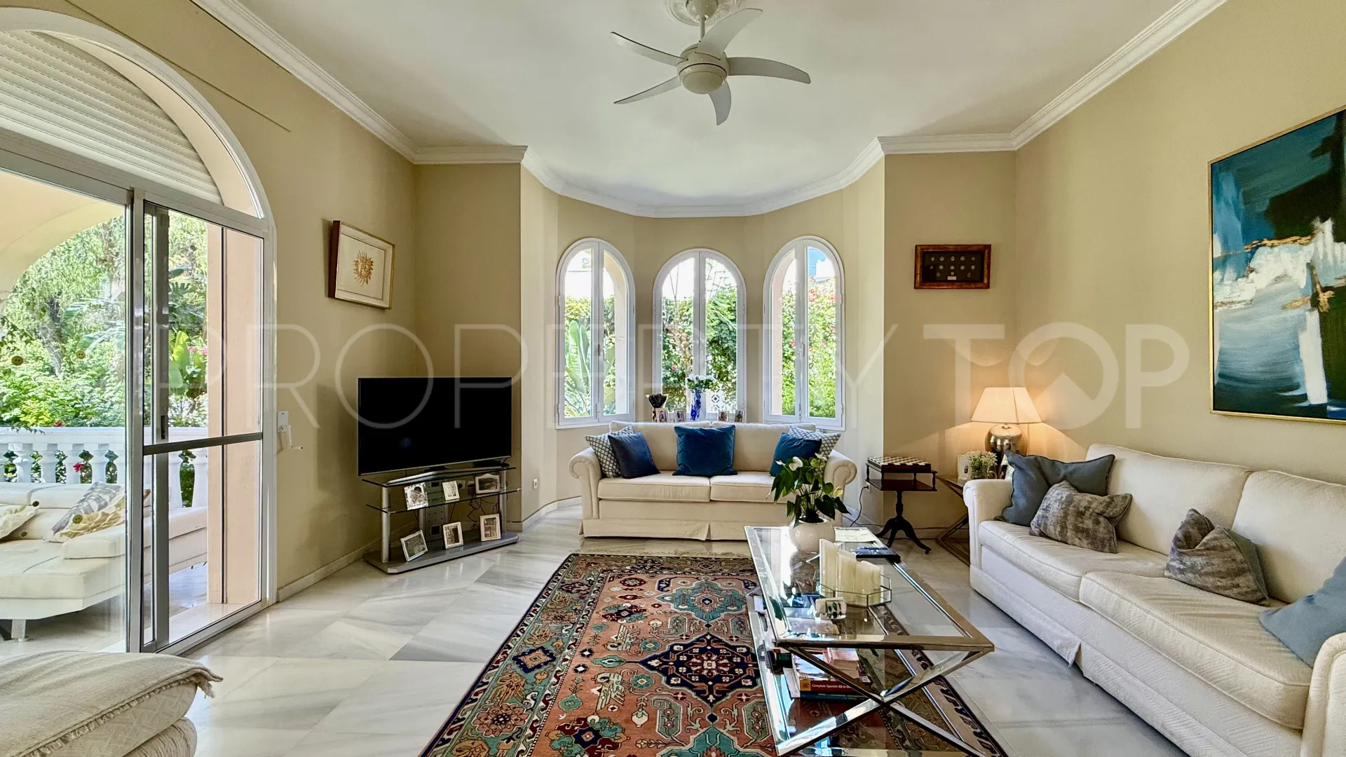 For sale villa with 5 bedrooms in El Presidente