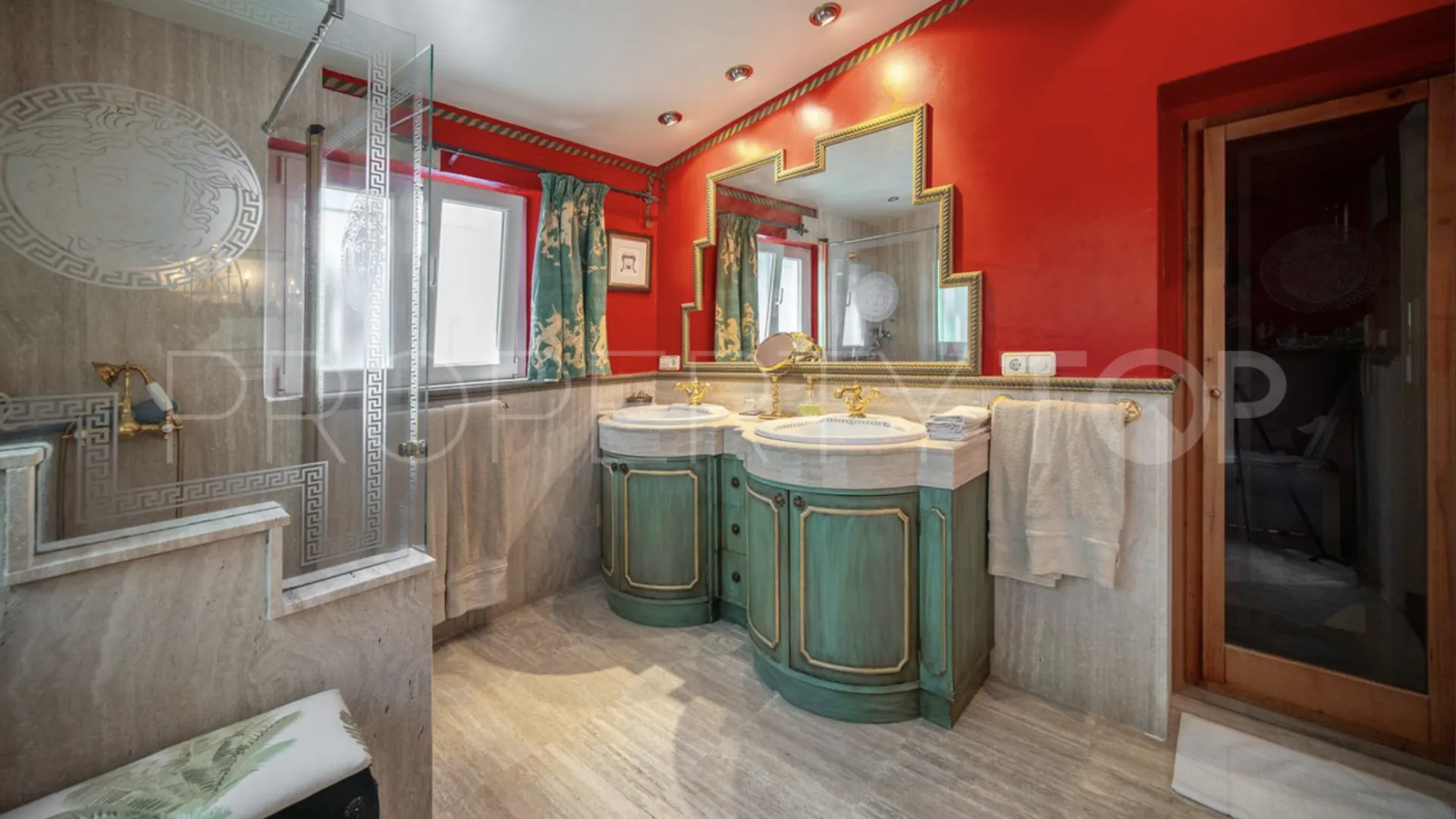 Villa for sale in Guadalmina Alta with 3 bedrooms