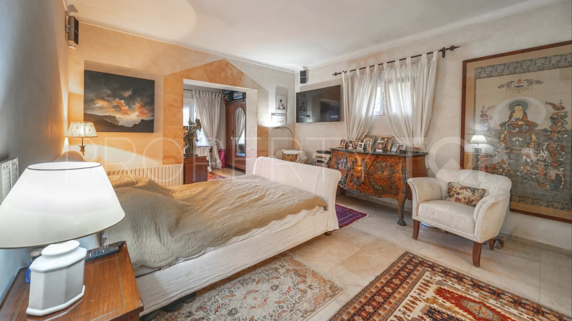 Villa for sale in Guadalmina Alta with 3 bedrooms
