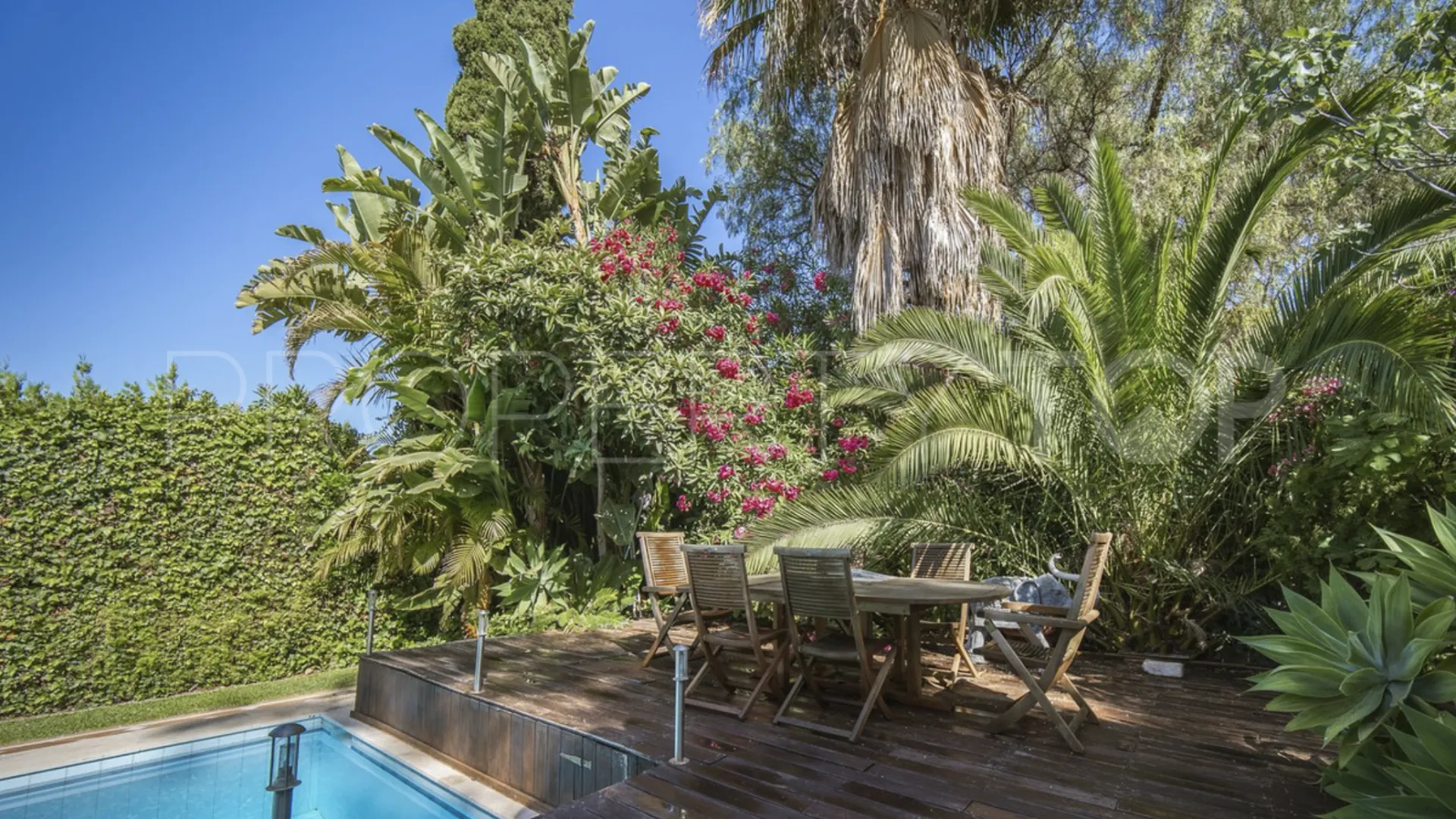Villa for sale in Guadalmina Alta with 3 bedrooms
