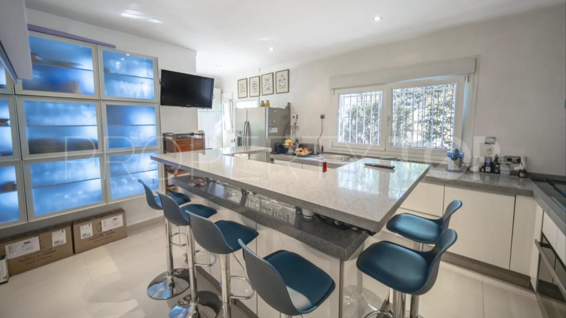 Villa for sale in Guadalmina Alta with 3 bedrooms