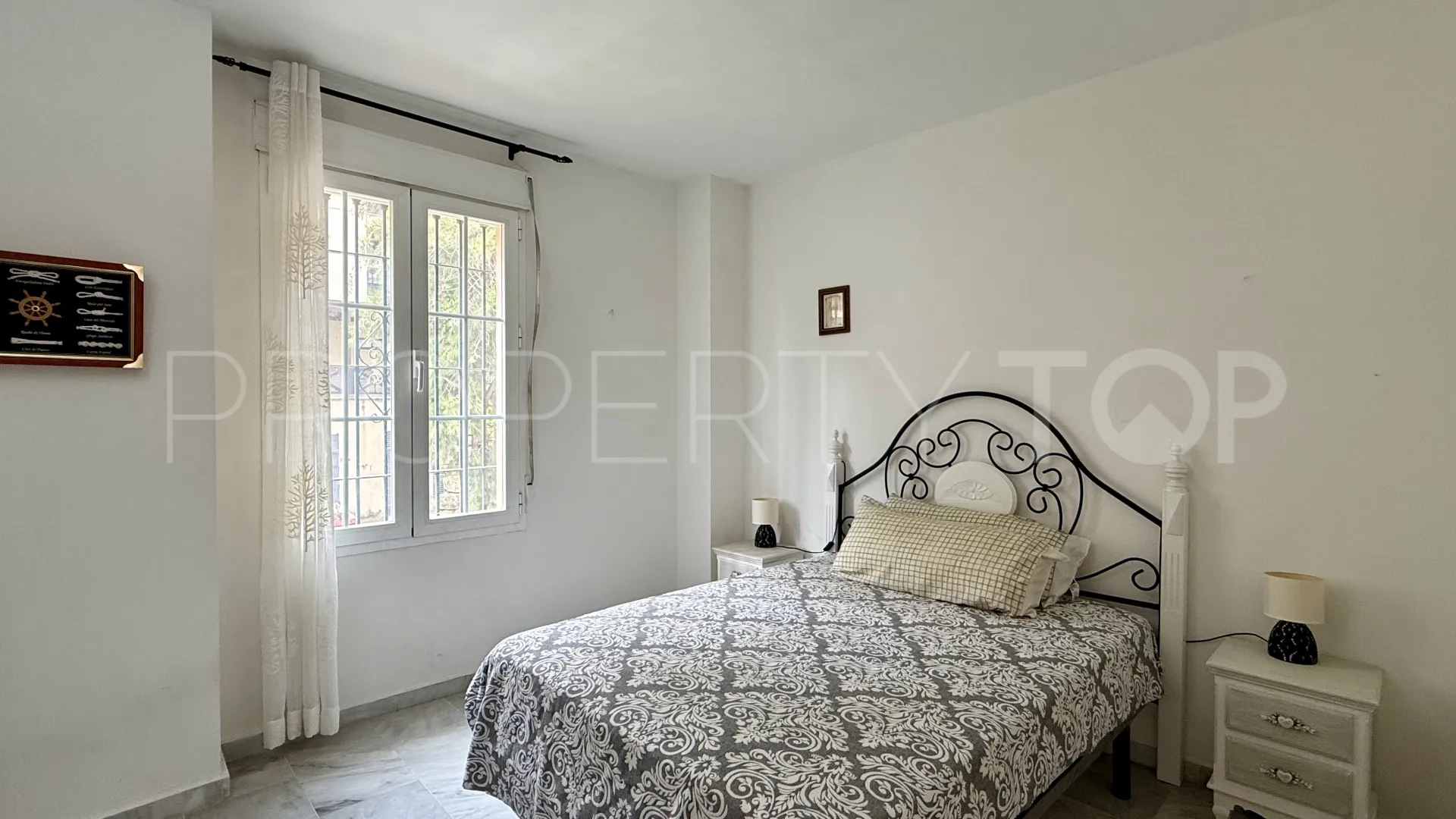 Pareado en venta en Guadalmina Alta