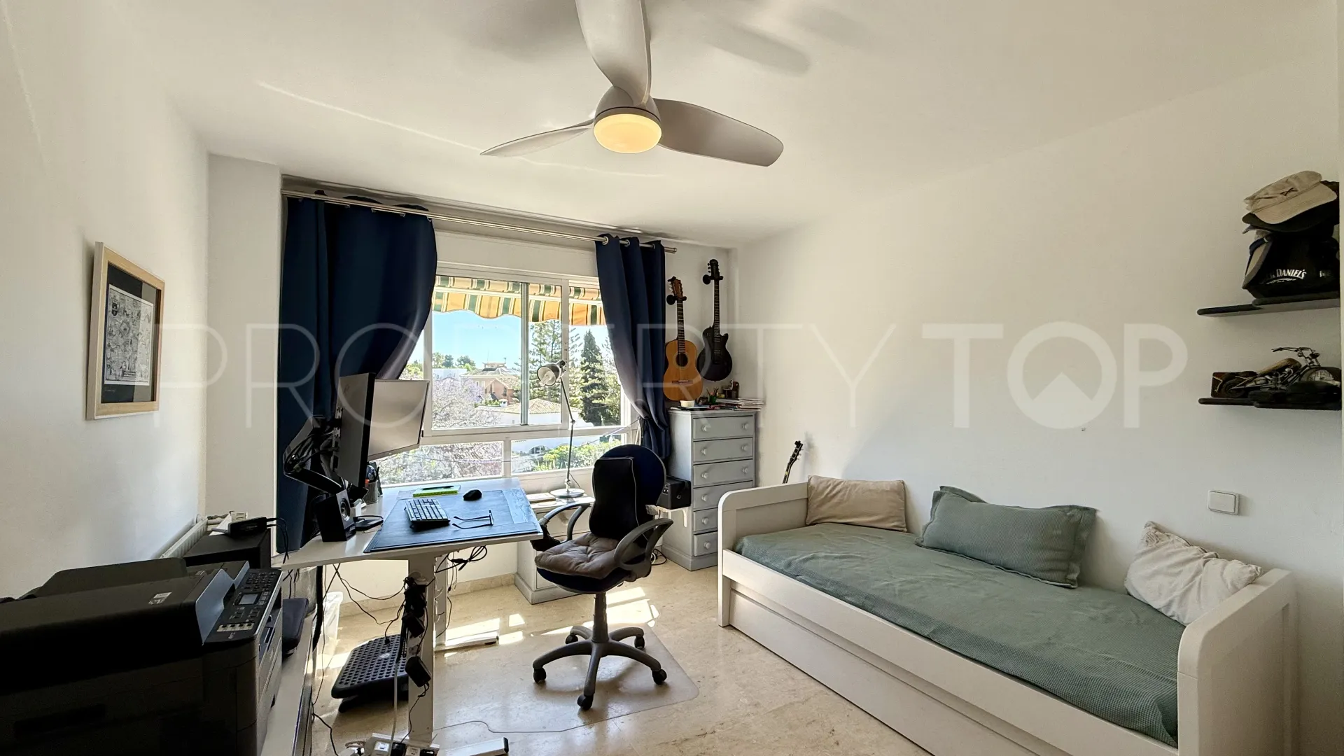 Ático a la venta en Guadalmina Alta