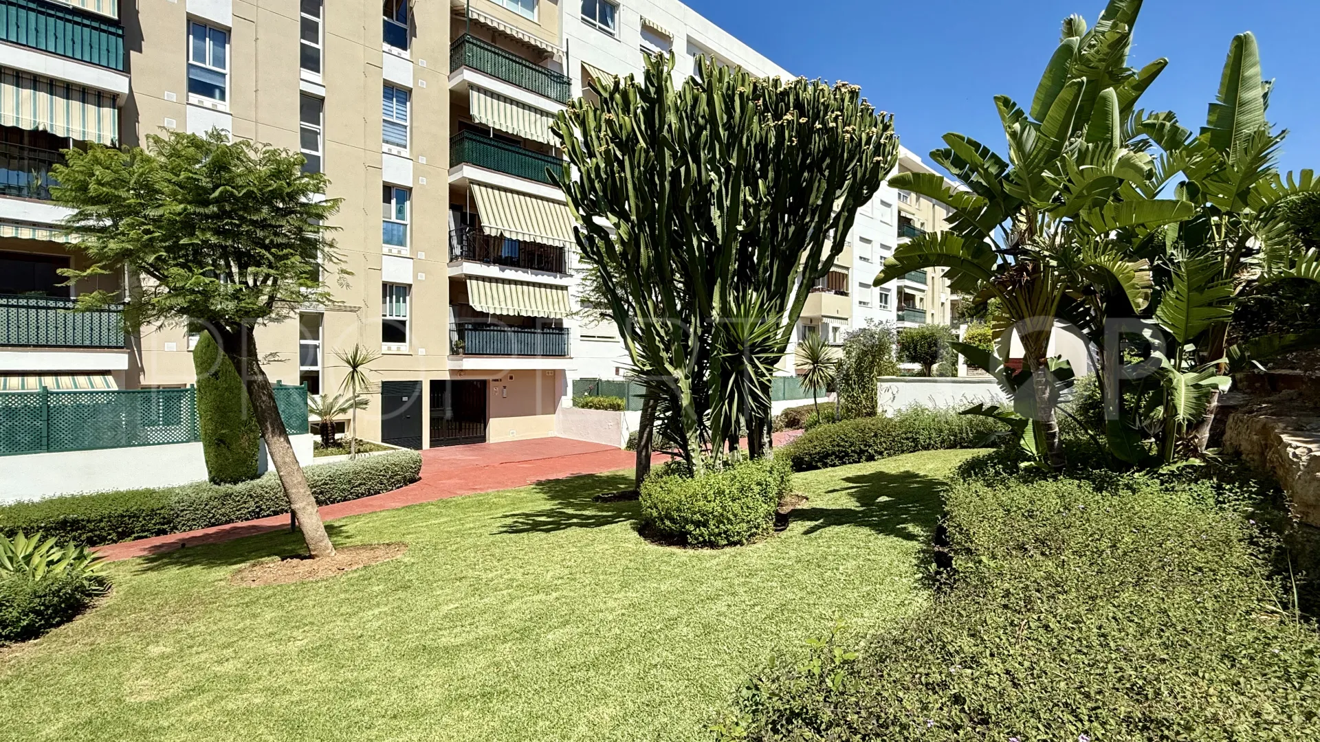 Ático a la venta en Guadalmina Alta
