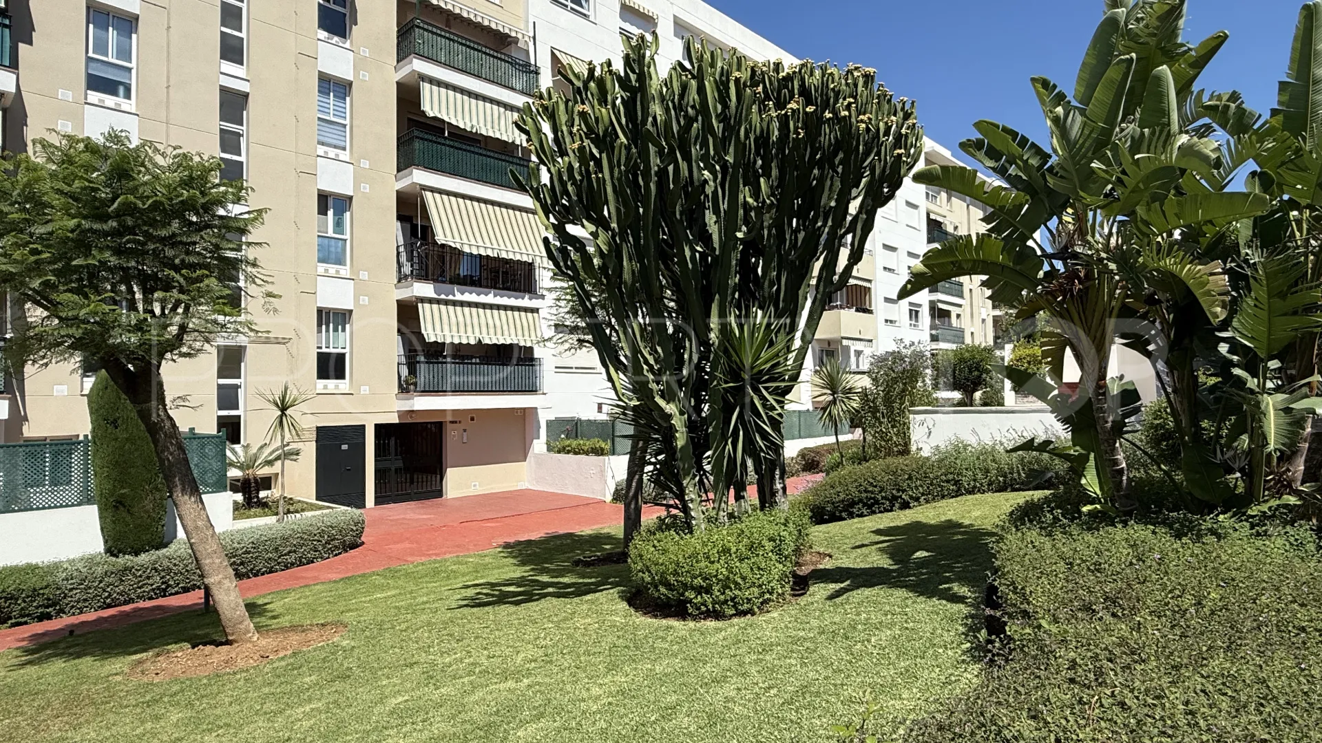 Ático a la venta en Guadalmina Alta
