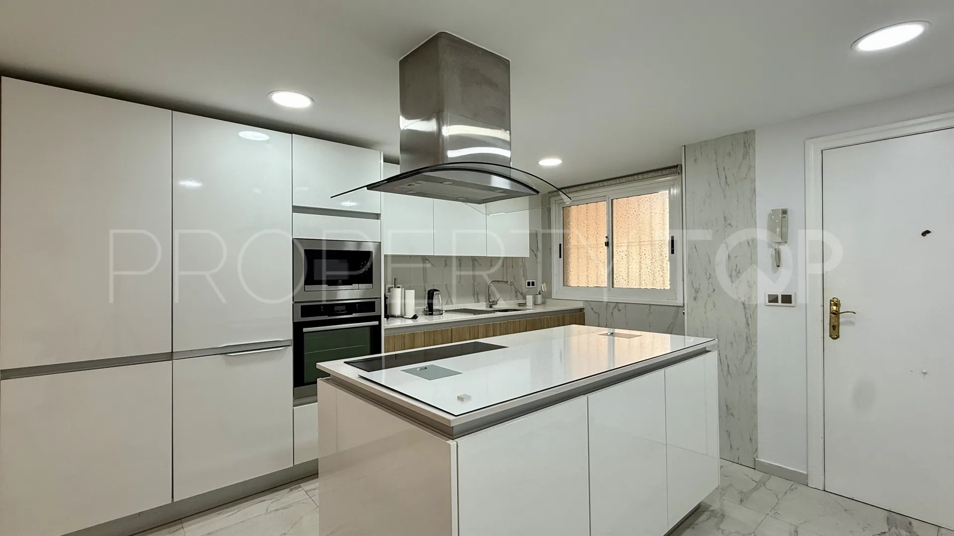 3 bedrooms apartment in Guadalmina Alta for sale