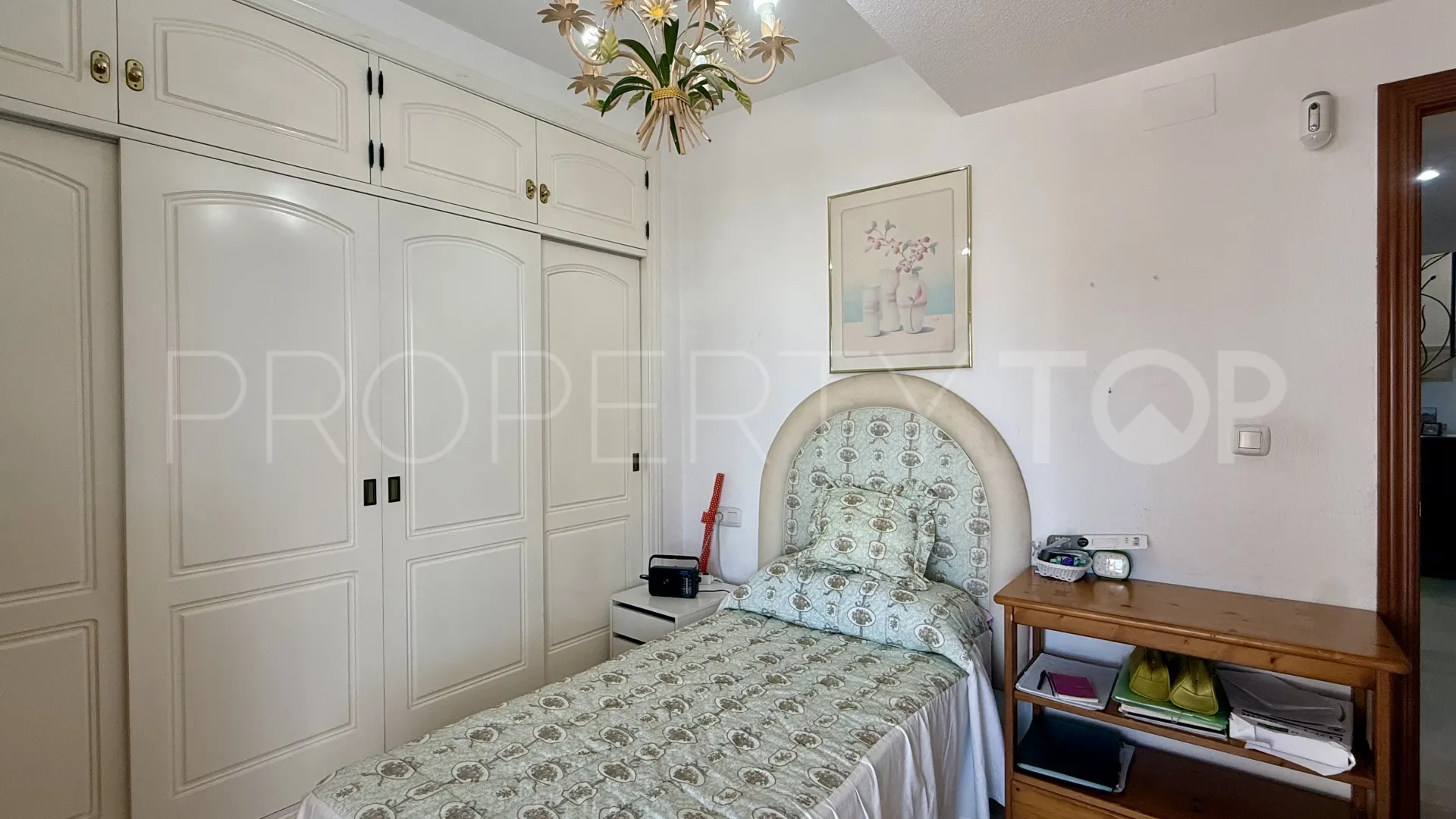 Duplex penthouse for sale in San Pedro de Alcantara with 3 bedrooms