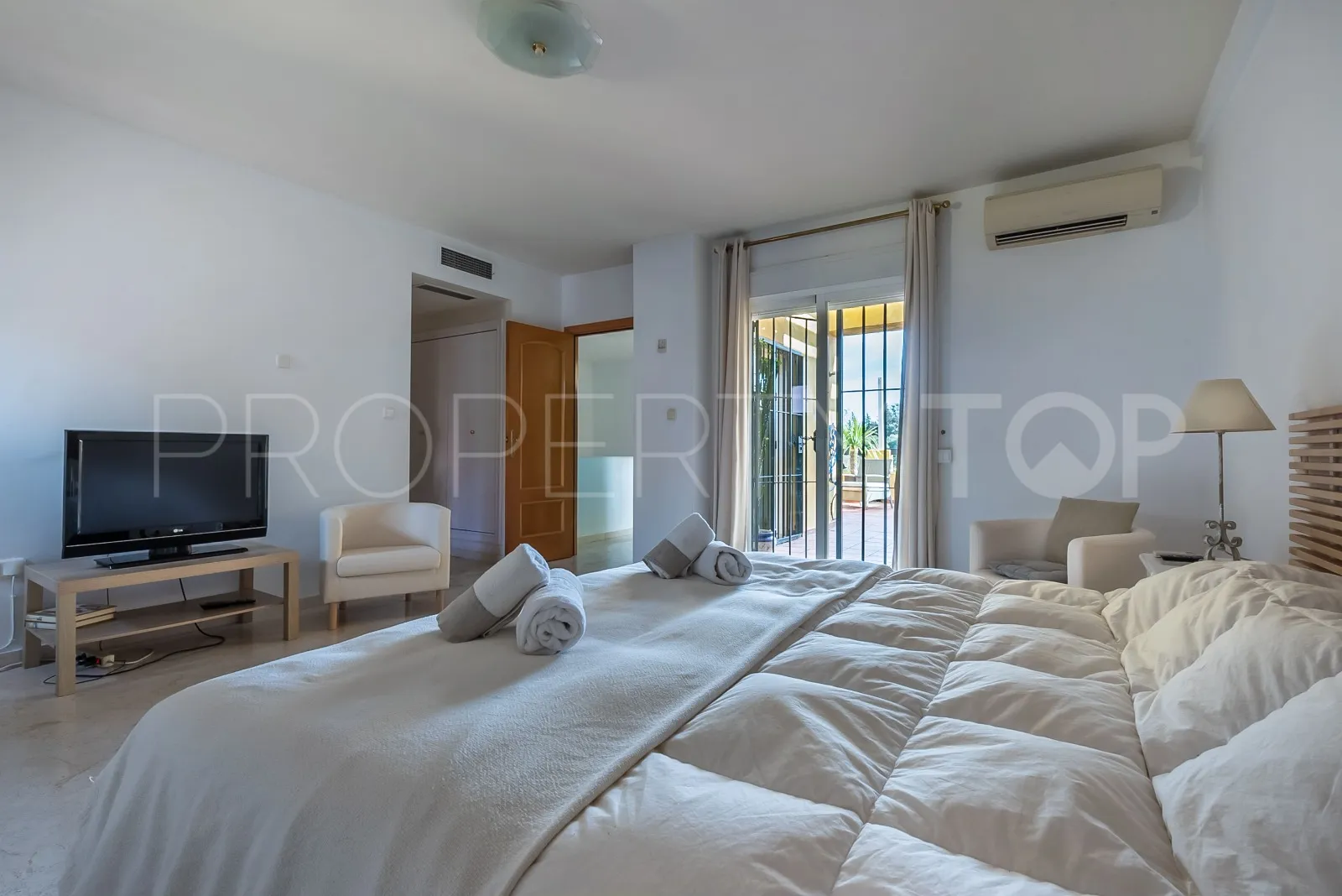 Comprar atico duplex en Guadalmina Alta de 3 dormitorios