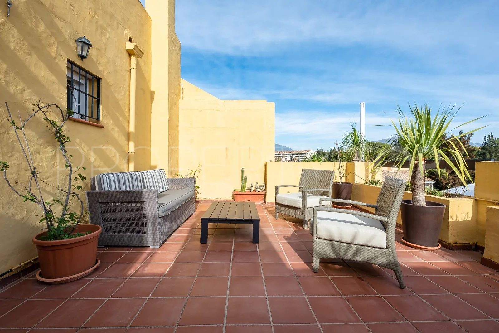 Comprar atico duplex en Guadalmina Alta de 3 dormitorios