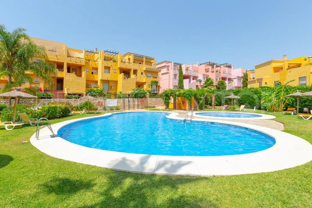 Comprar atico duplex en Guadalmina Alta de 3 dormitorios