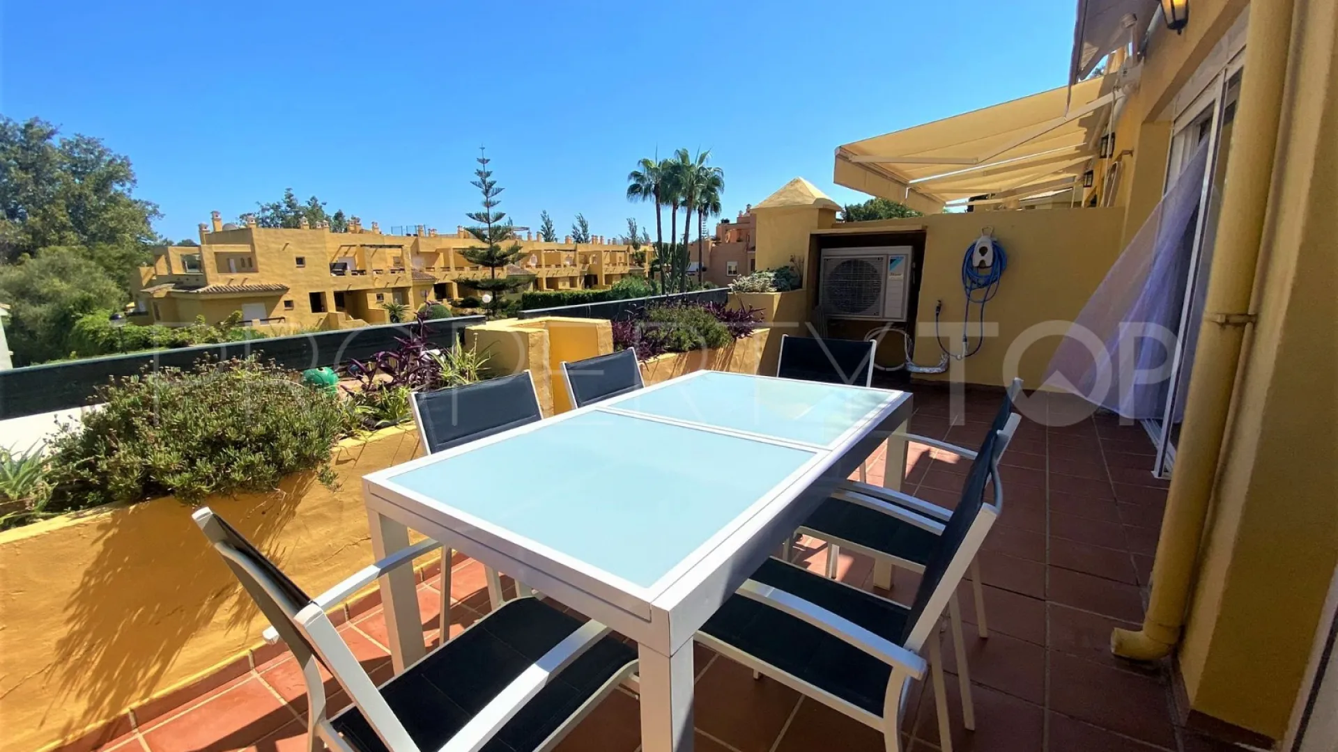 Comprar atico duplex en Guadalmina Alta de 3 dormitorios