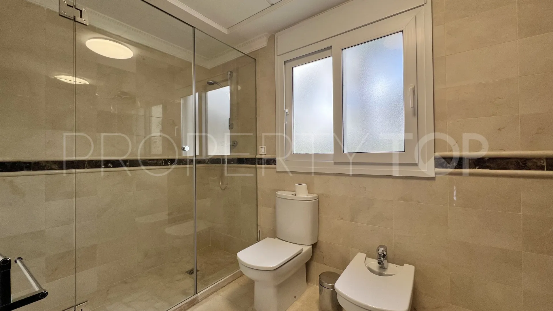 For sale villa in Guadalmina Alta