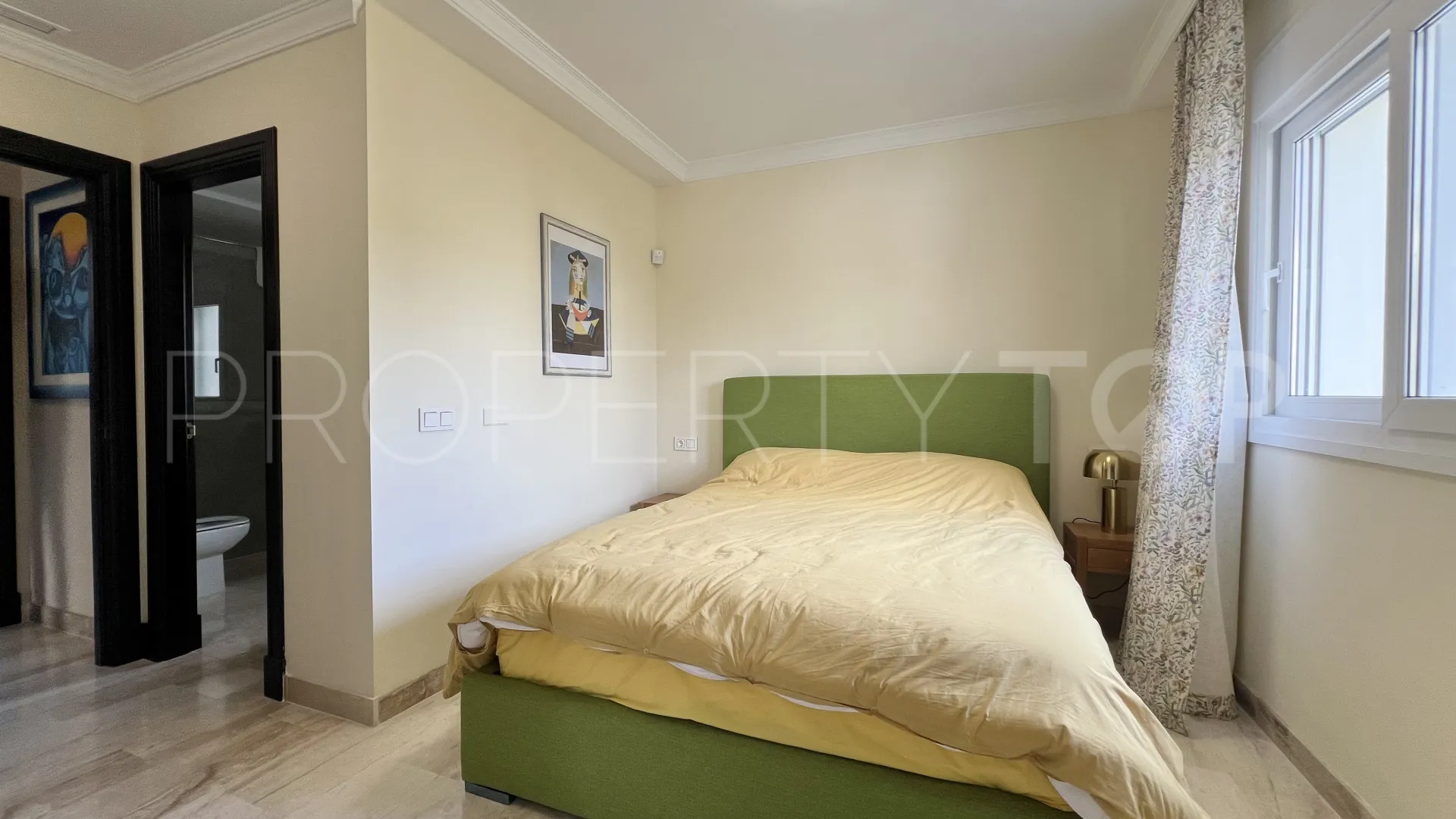 For sale villa in Guadalmina Alta