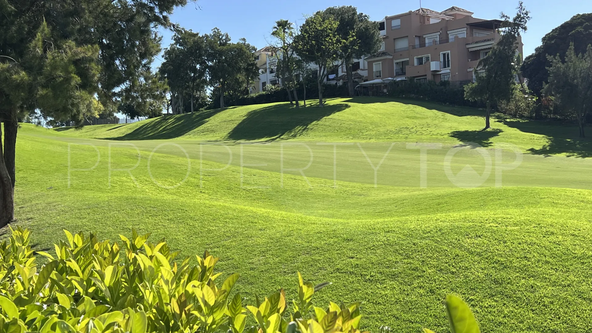 For sale villa in Guadalmina Alta