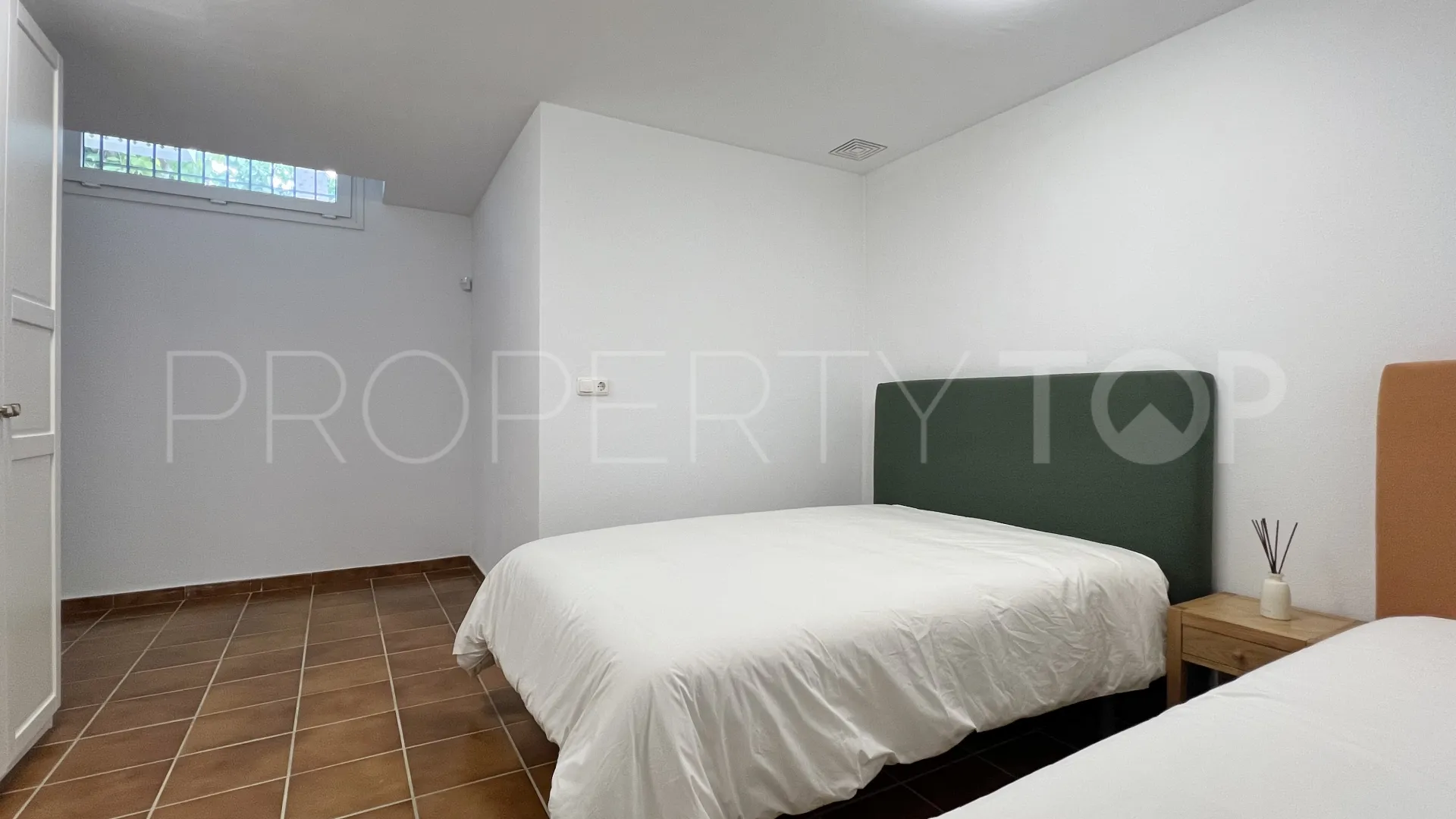 For sale villa in Guadalmina Alta