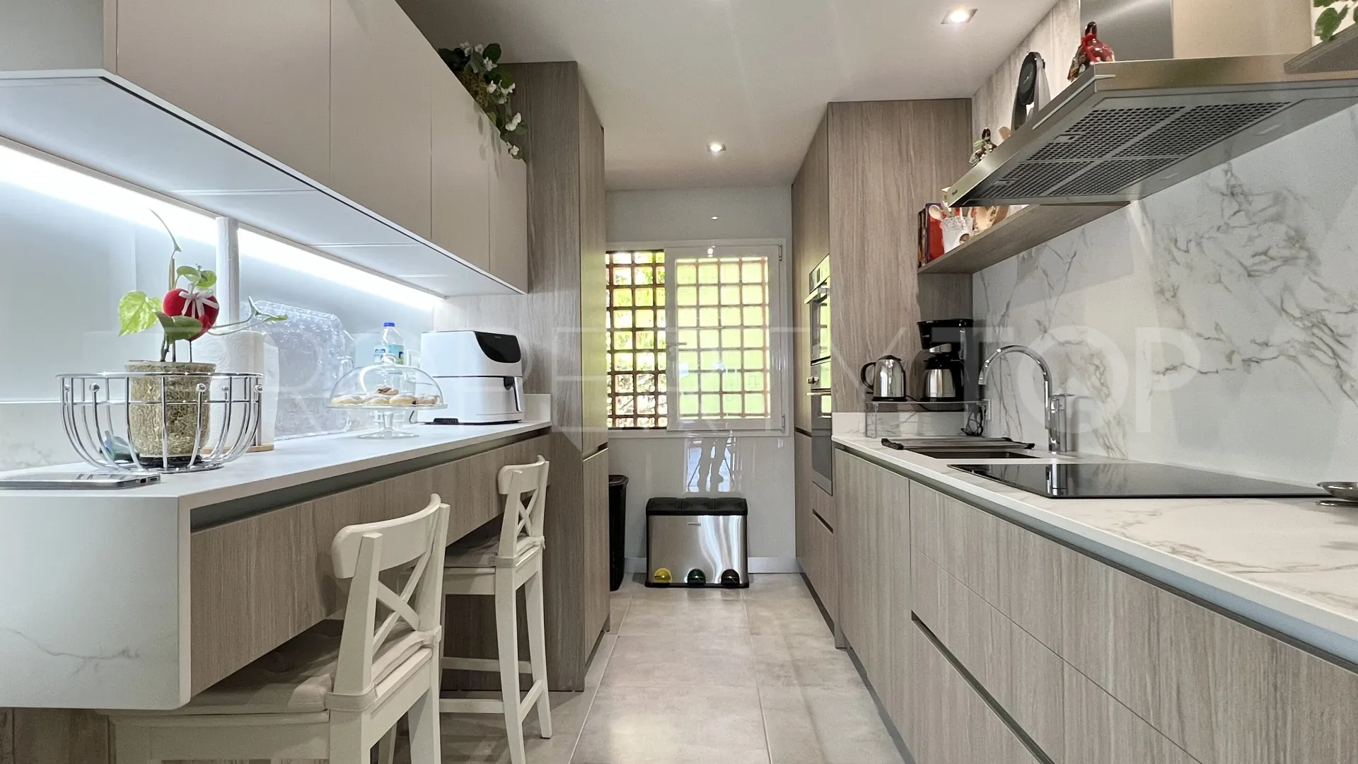 For sale apartment in Benatalaya