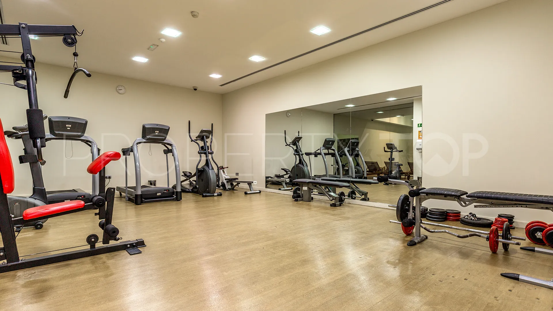 For sale apartment in Benatalaya