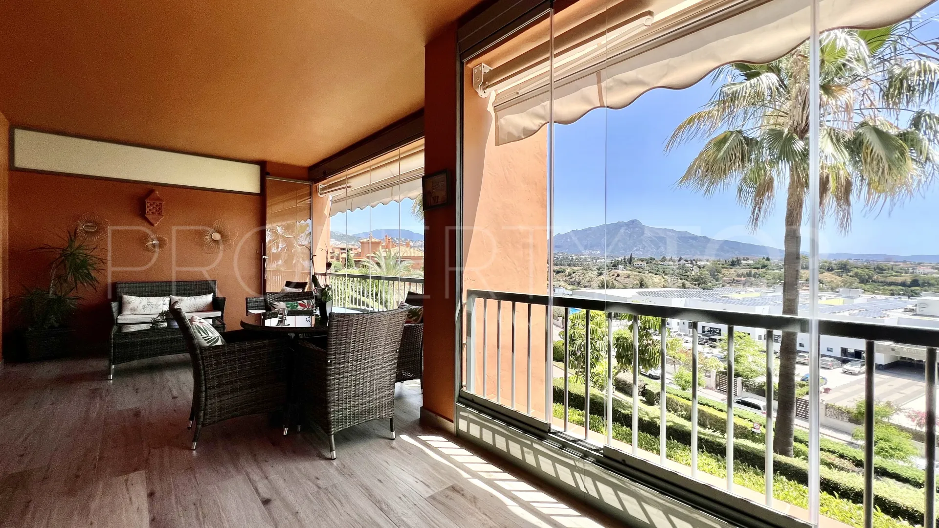 For sale apartment in Benatalaya