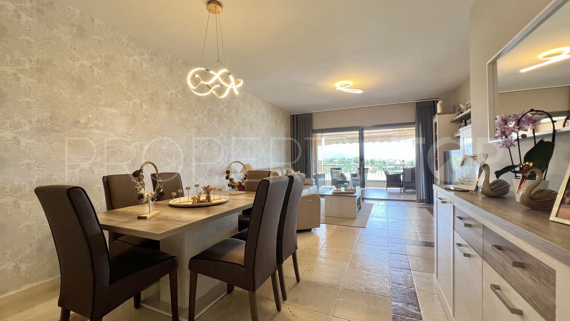 For sale apartment in Benatalaya