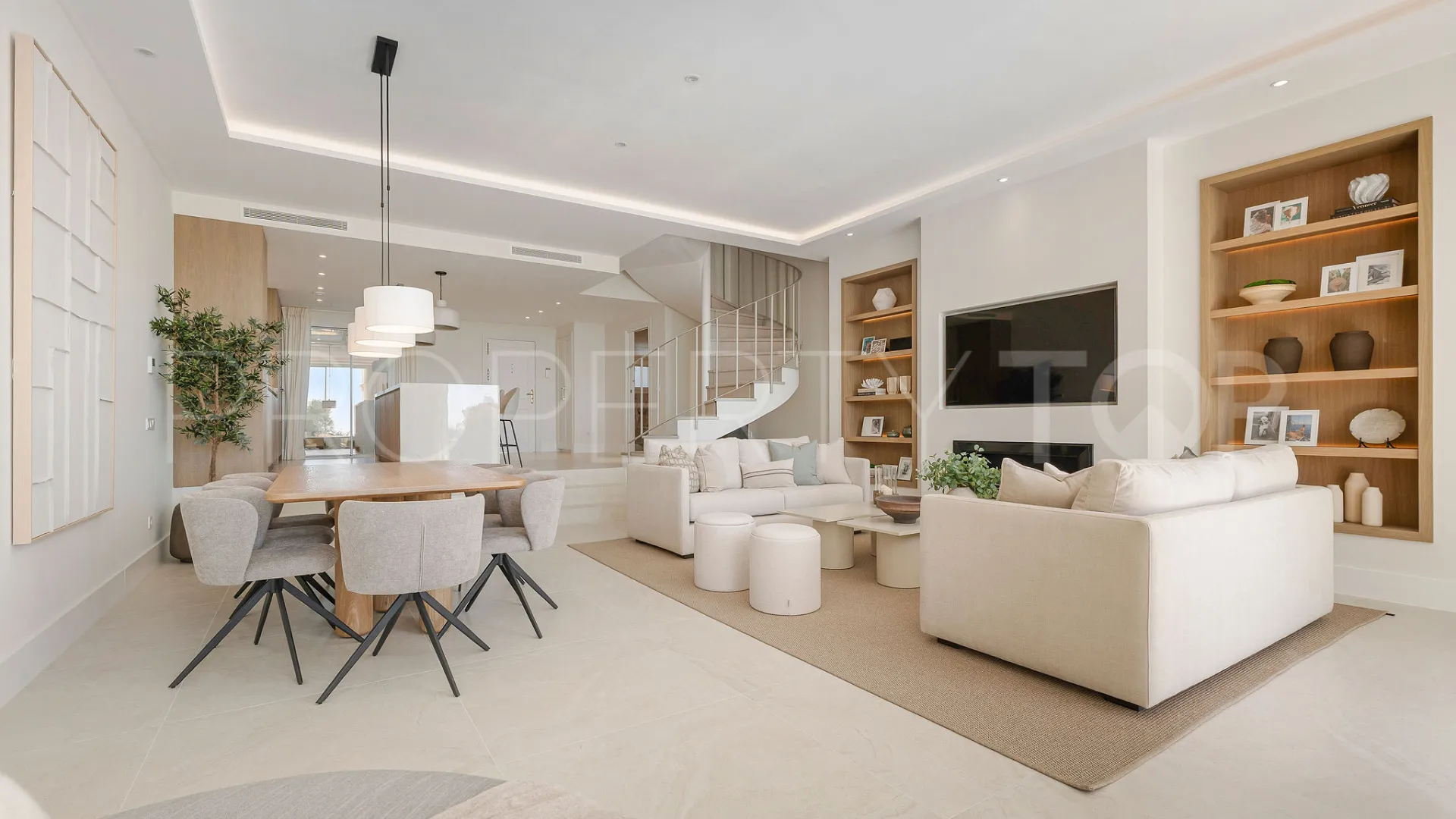 For sale La Quinta Golf town house with 4 bedrooms