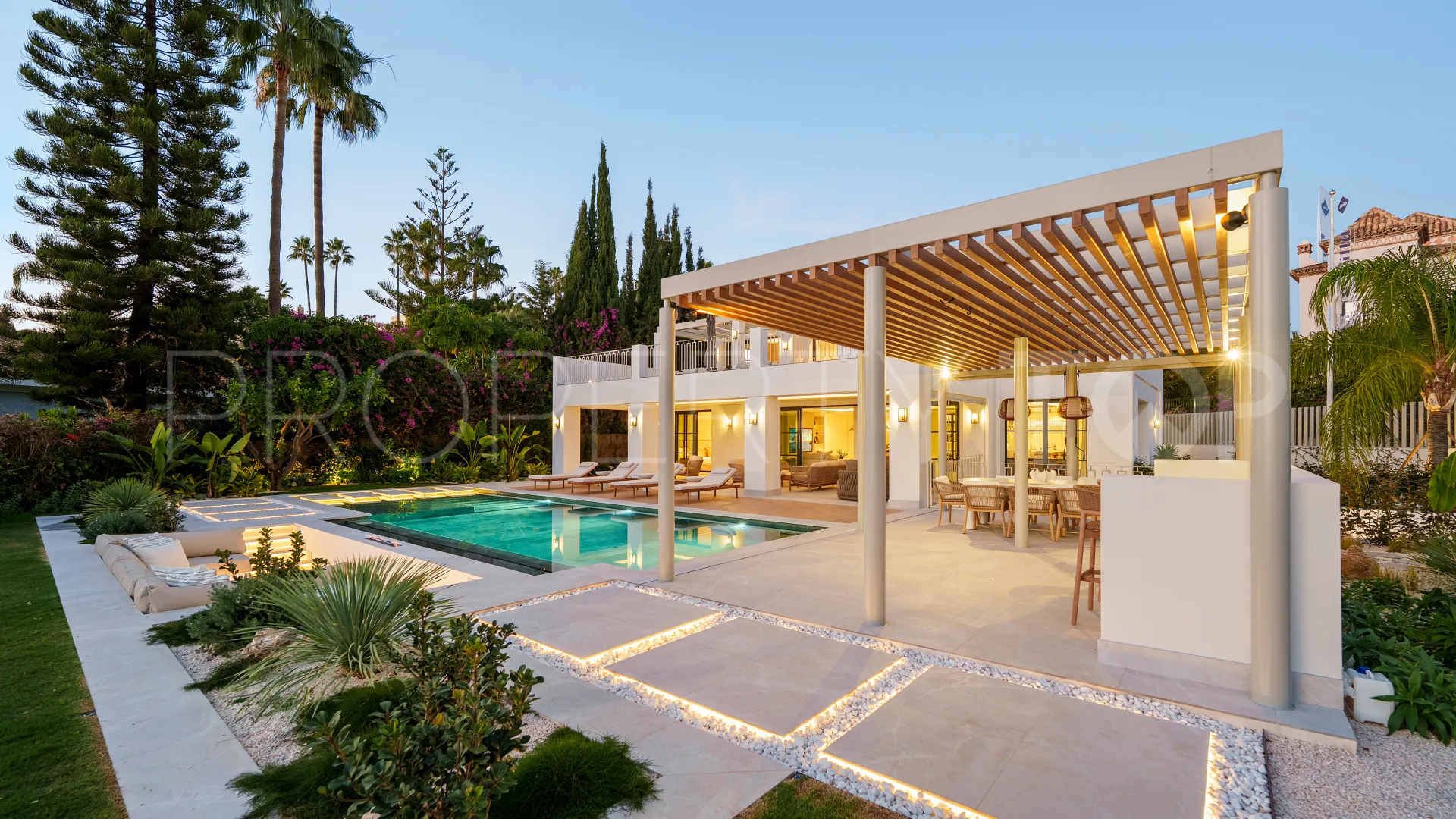 El Herrojo 5 bedrooms villa for sale