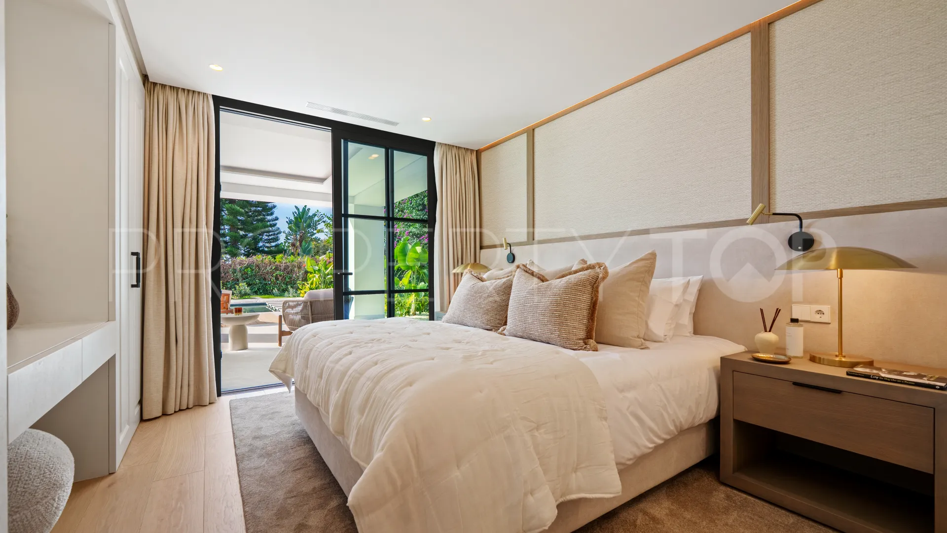 El Herrojo 5 bedrooms villa for sale