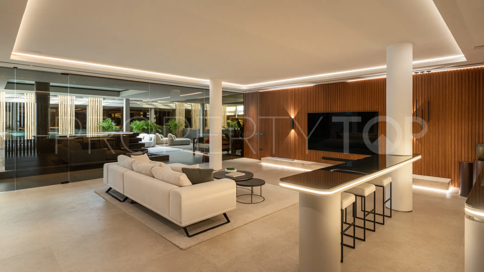 6 bedrooms villa in El Herrojo for sale