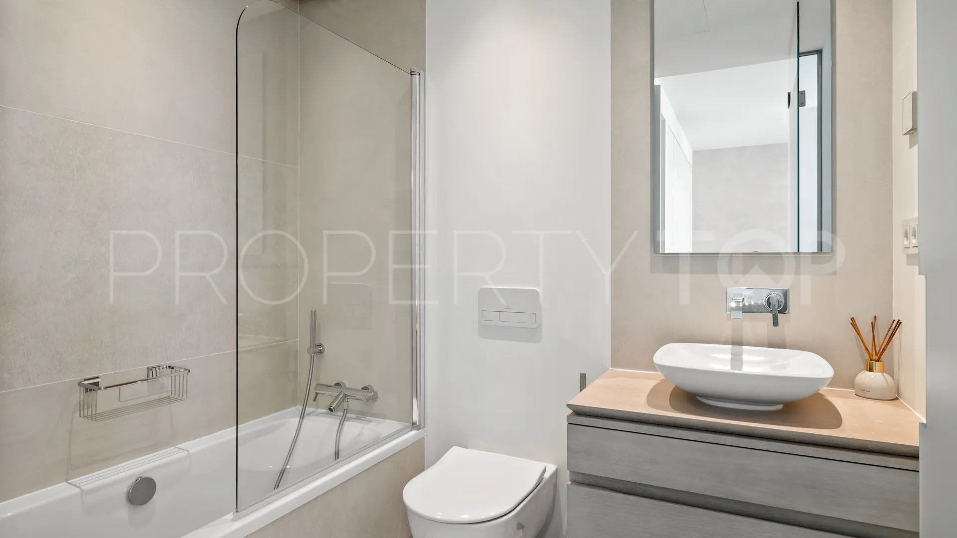 7 bedrooms 9 Lions Residences apartment for sale