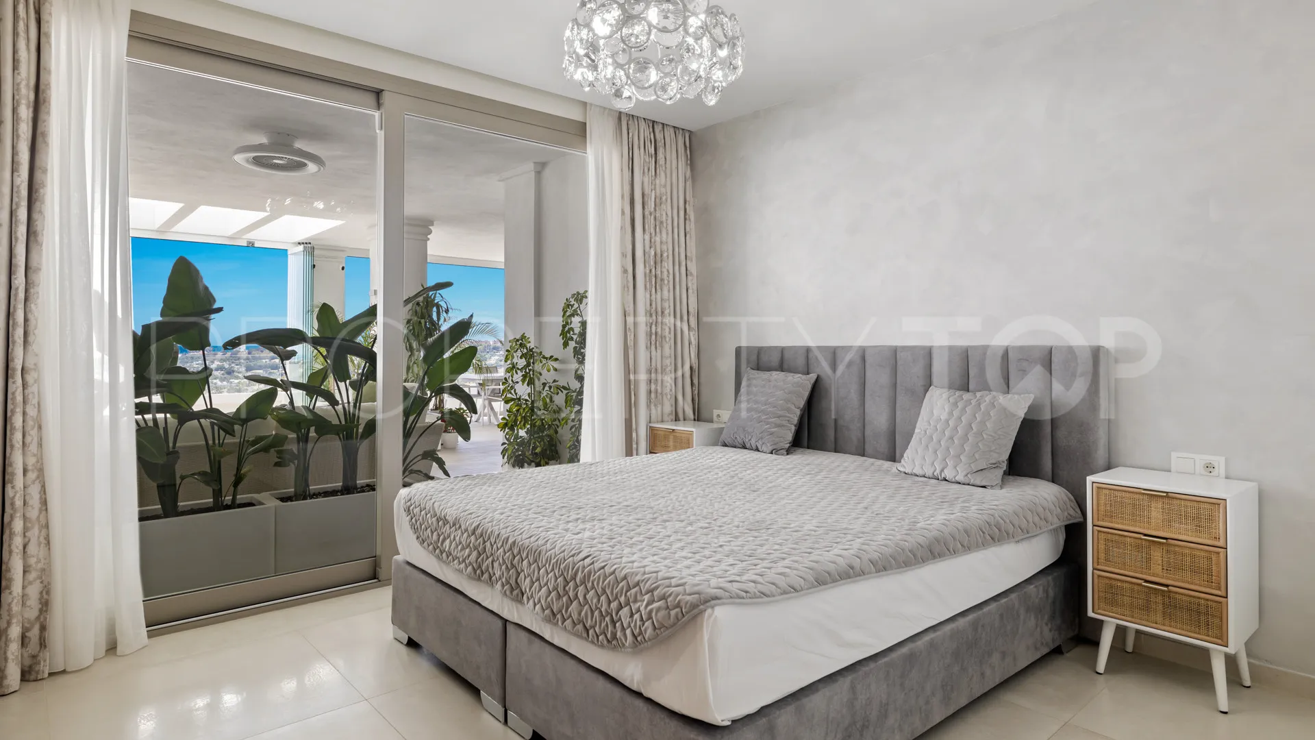 7 bedrooms 9 Lions Residences apartment for sale