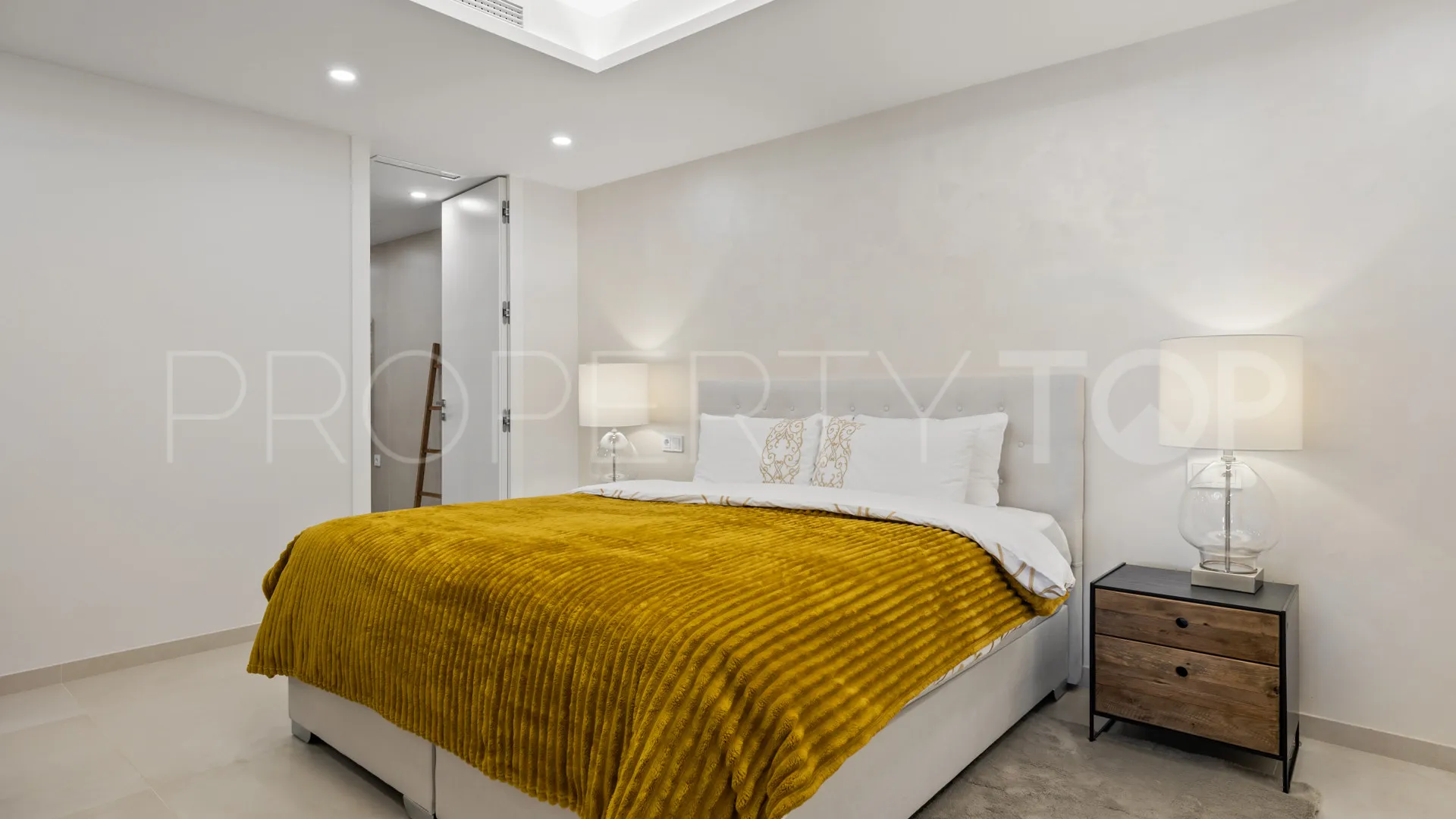 7 bedrooms 9 Lions Residences apartment for sale