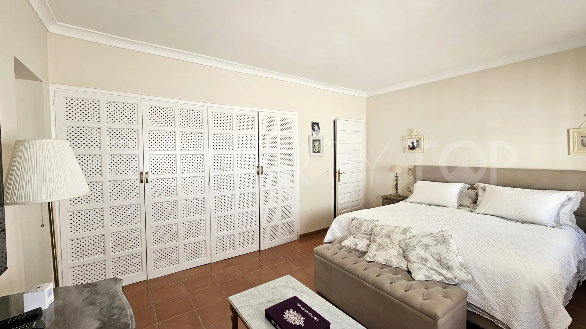 Buy villa in Fuente del Espanto