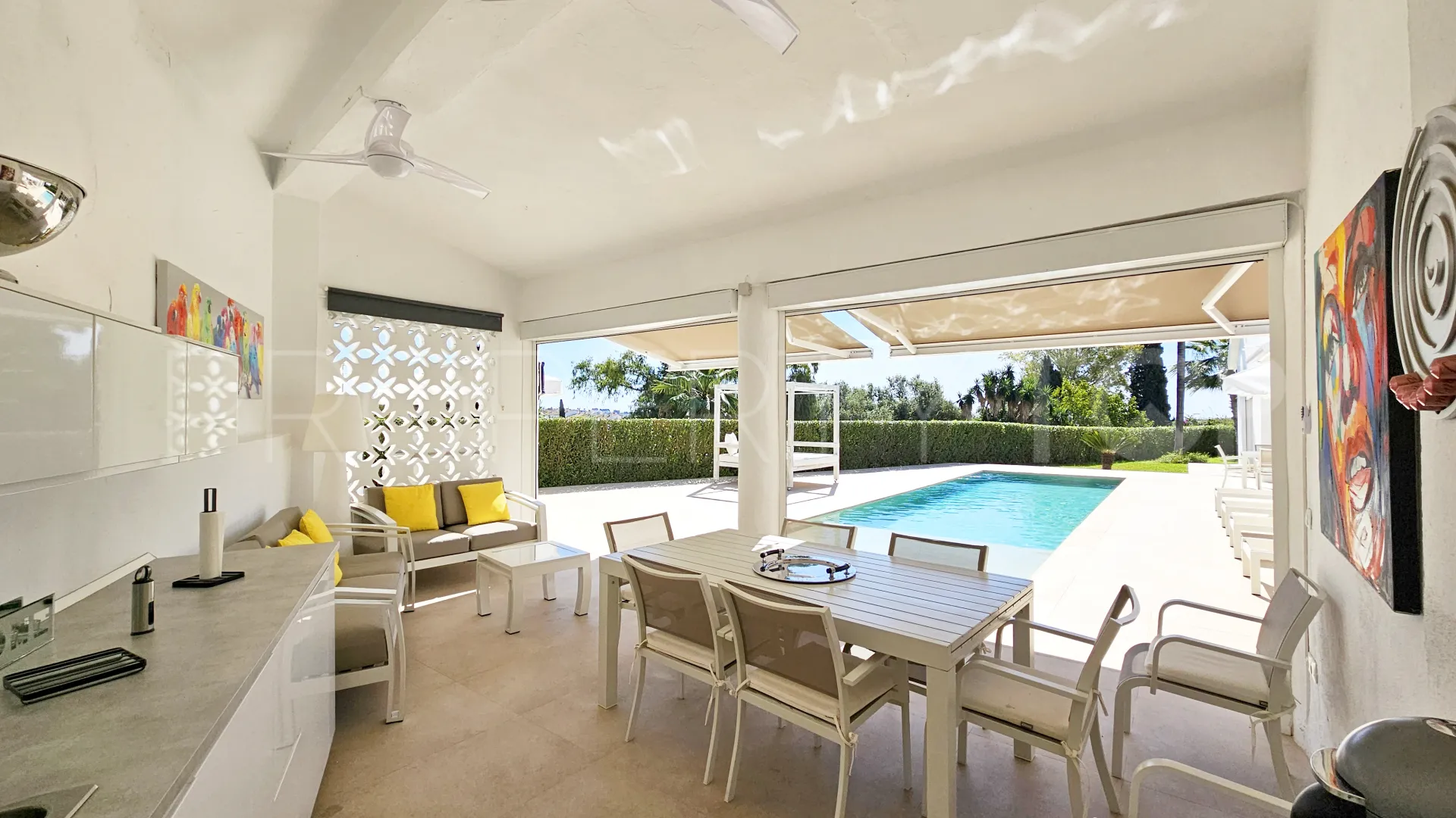 Buy villa in Fuente del Espanto