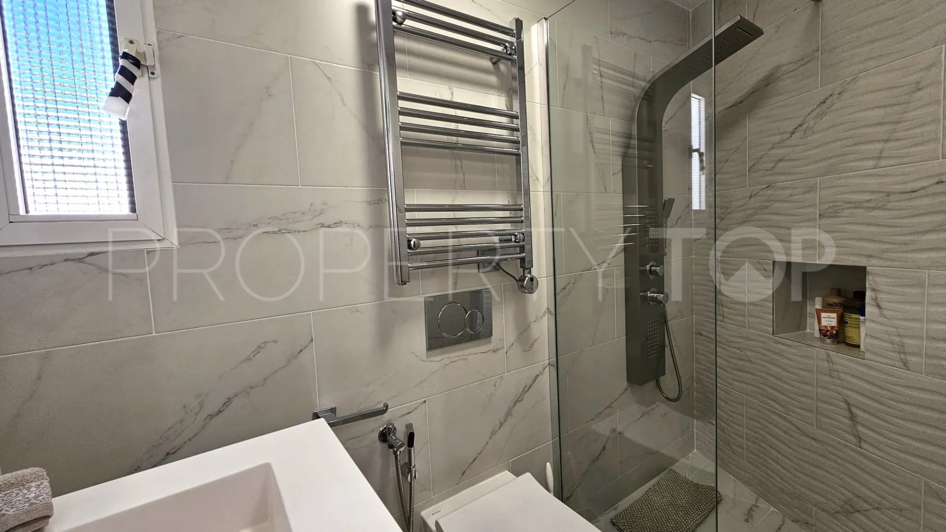 Buy villa in Fuente del Espanto