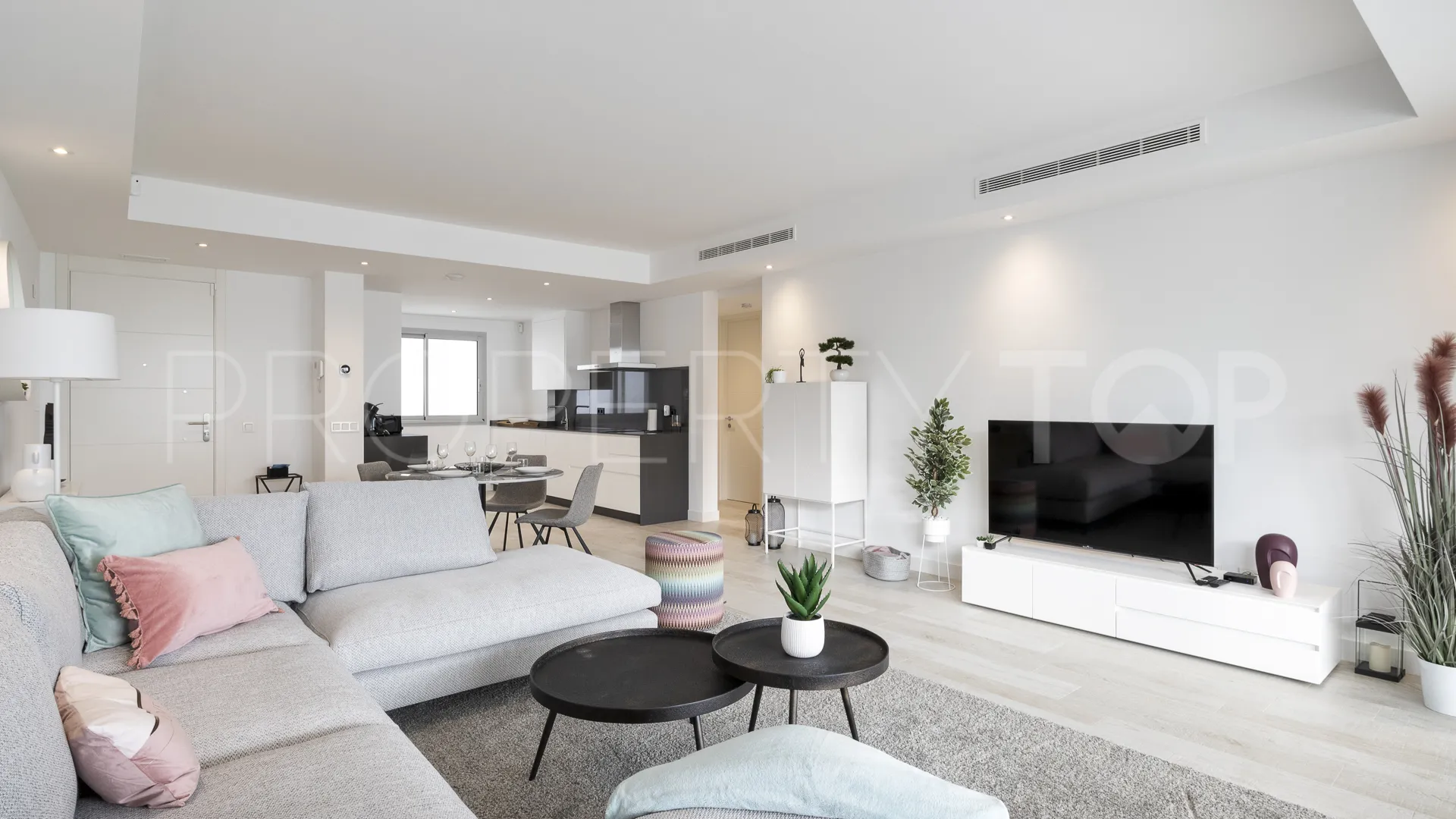 For sale ground floor apartment in Casares with 2 bedrooms