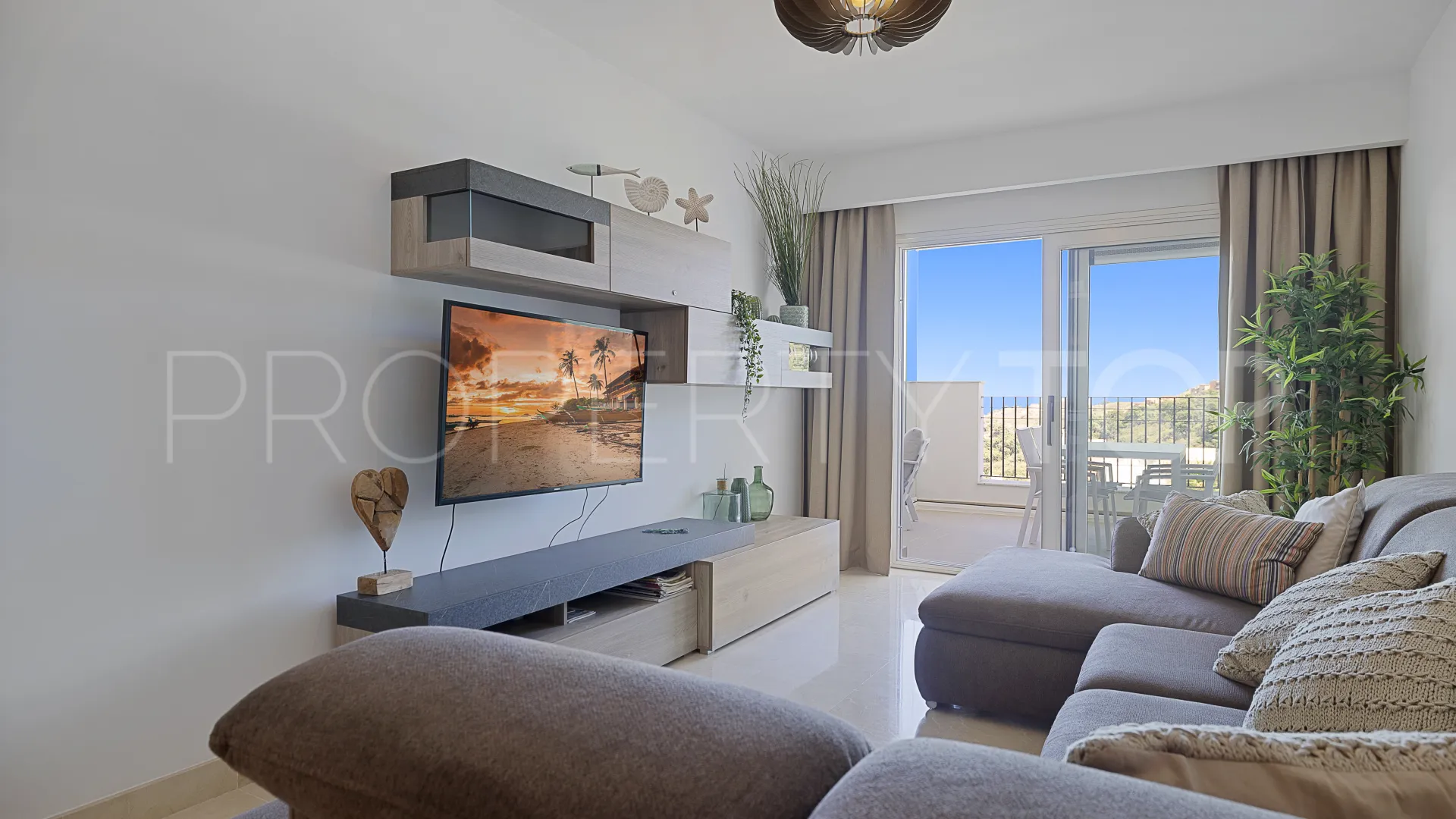 Ojen apartment for sale