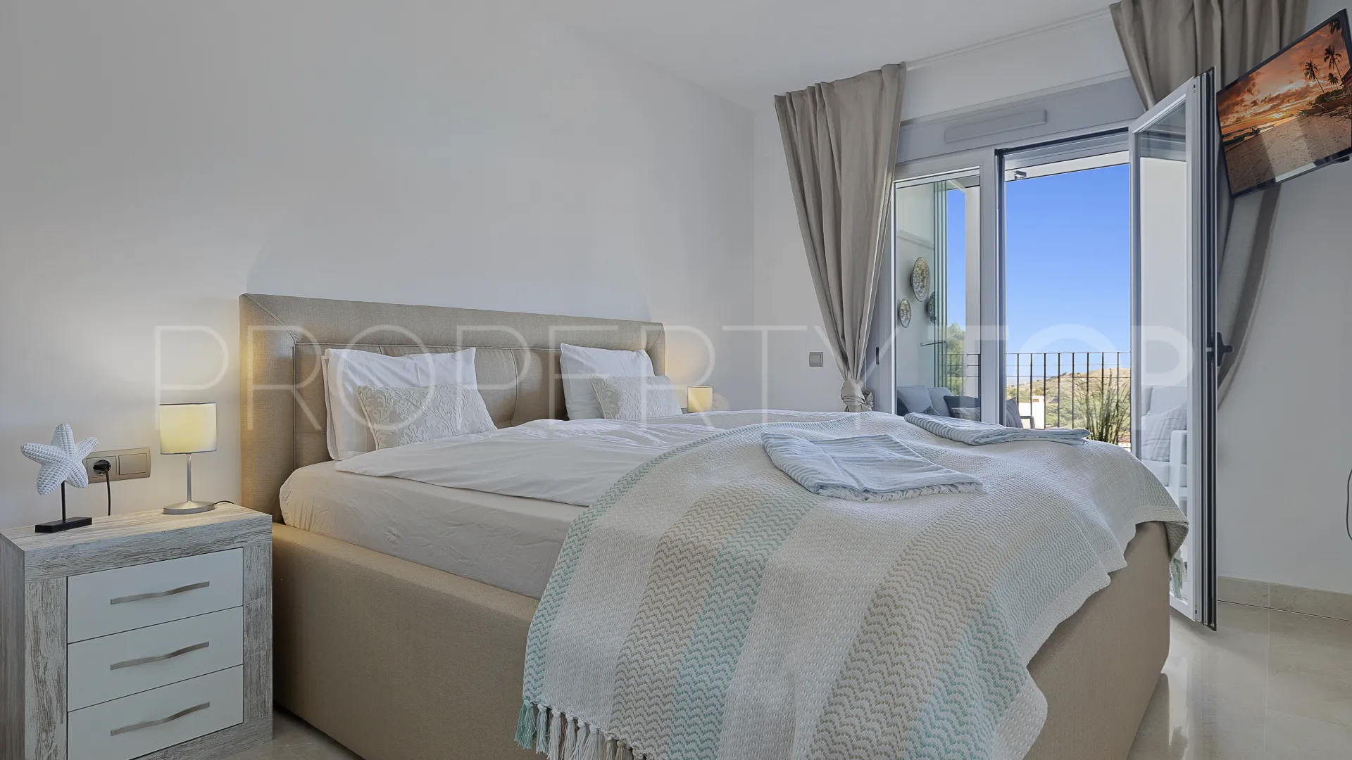 Ojen apartment for sale