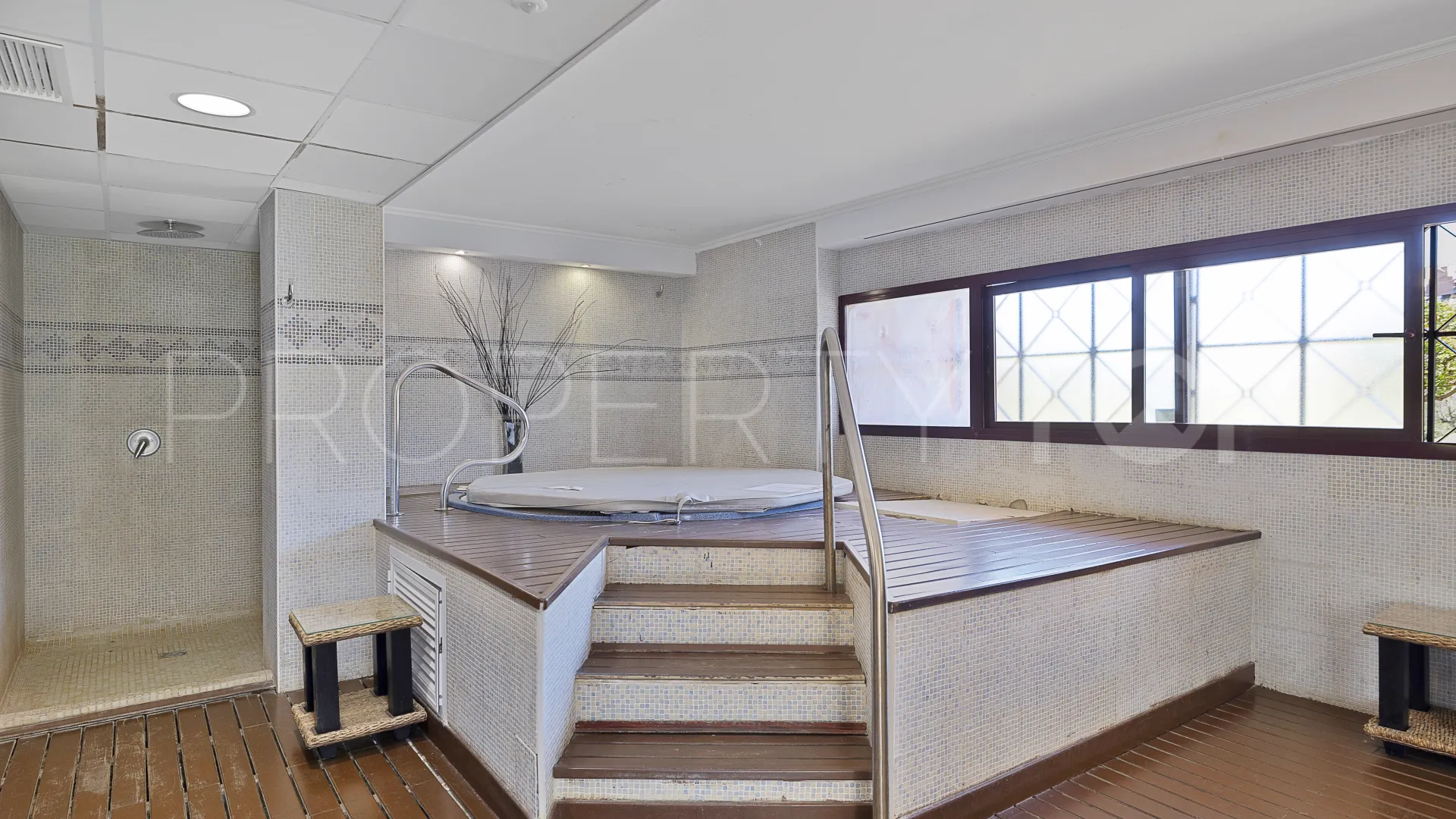 Ojen apartment for sale