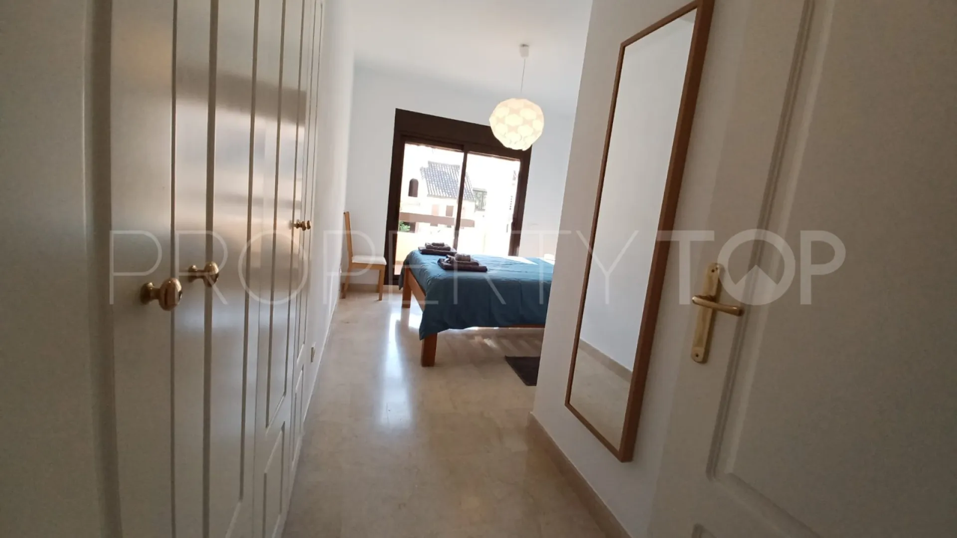 For sale 3 bedrooms apartment in Manilva