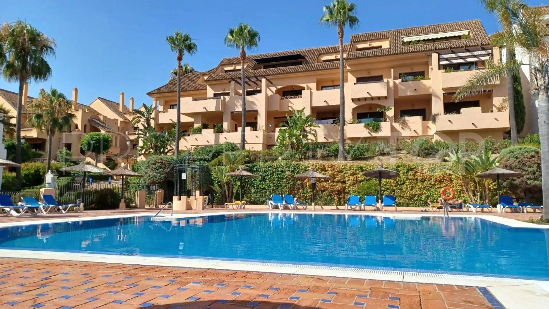 For sale 3 bedrooms apartment in Manilva
