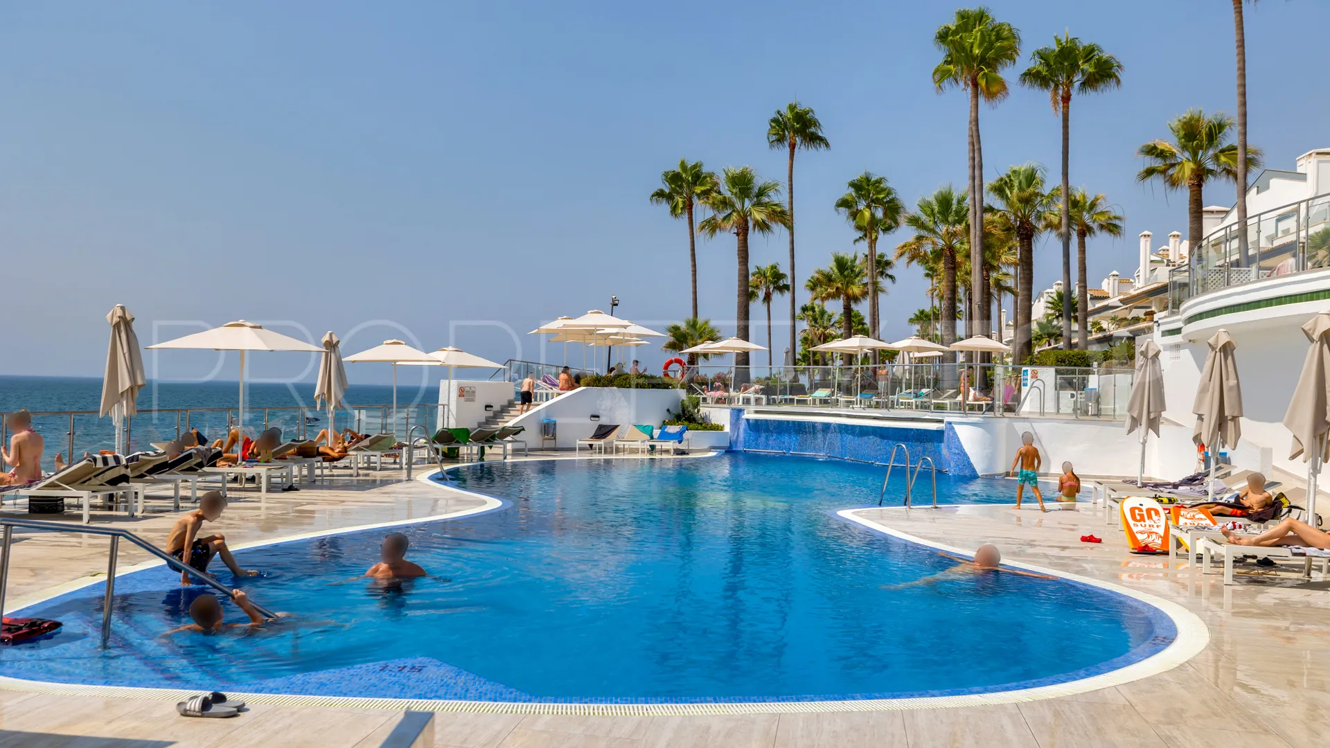 5 bedrooms semi detached house for sale in Estepona