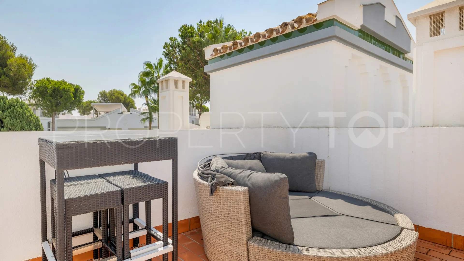 5 bedrooms semi detached house for sale in Estepona