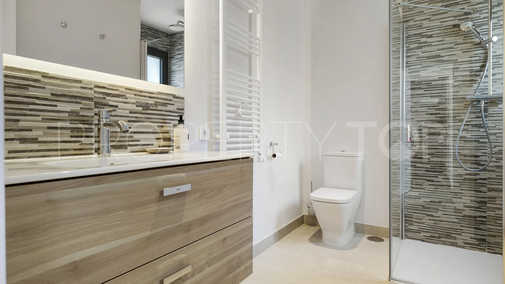 Apartment with 3 bedrooms for sale in Estepona