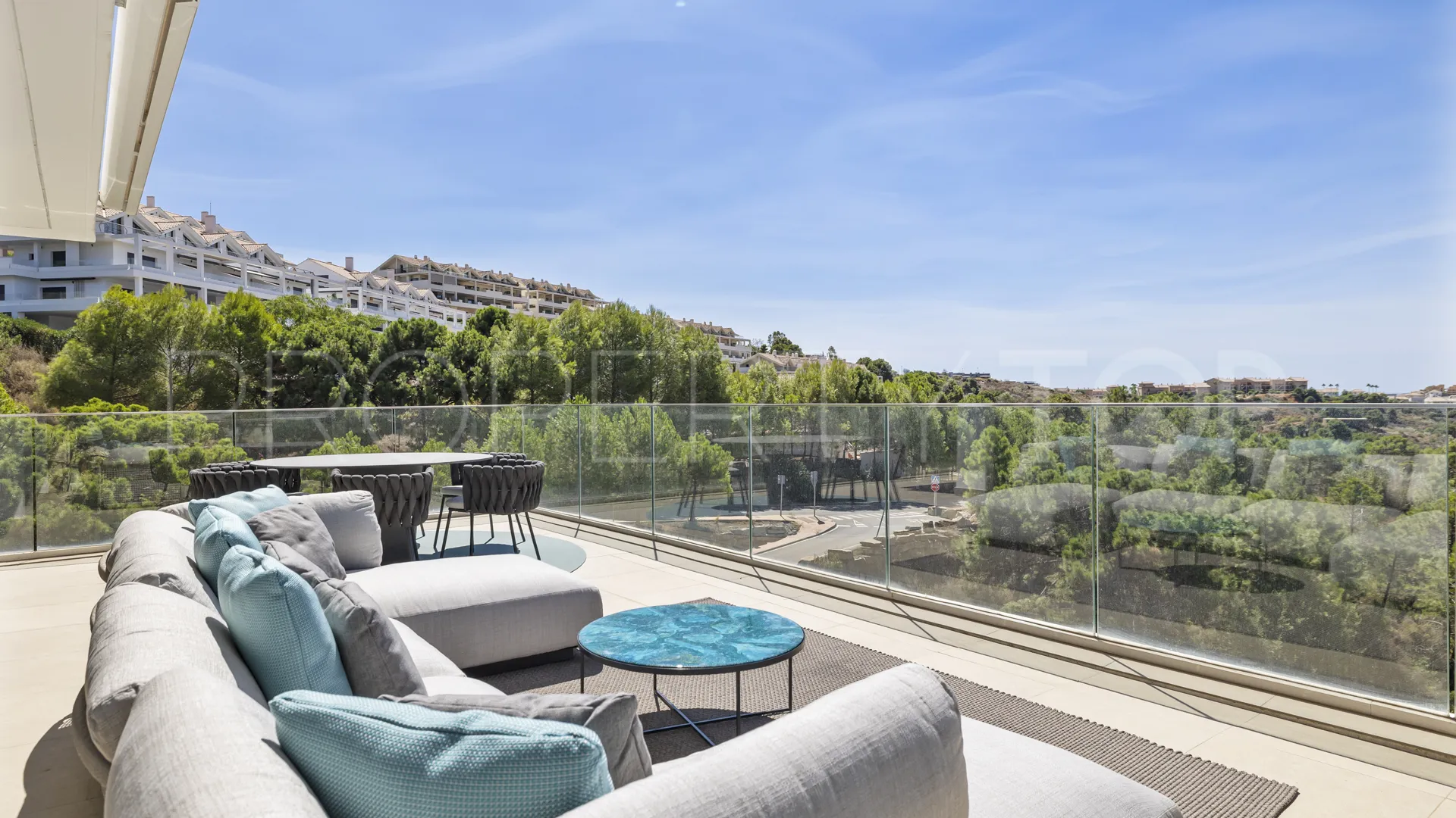 Apartment with 3 bedrooms for sale in Estepona