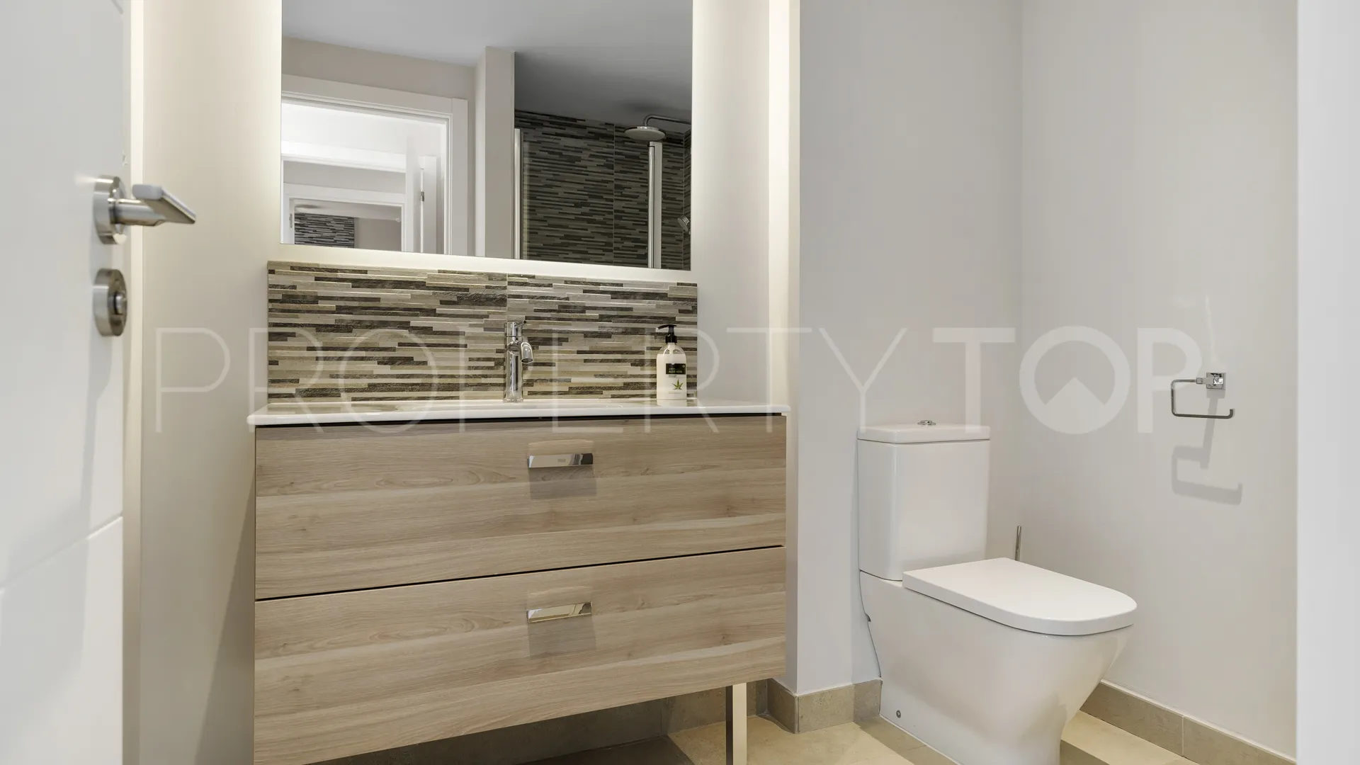 Apartment with 3 bedrooms for sale in Estepona