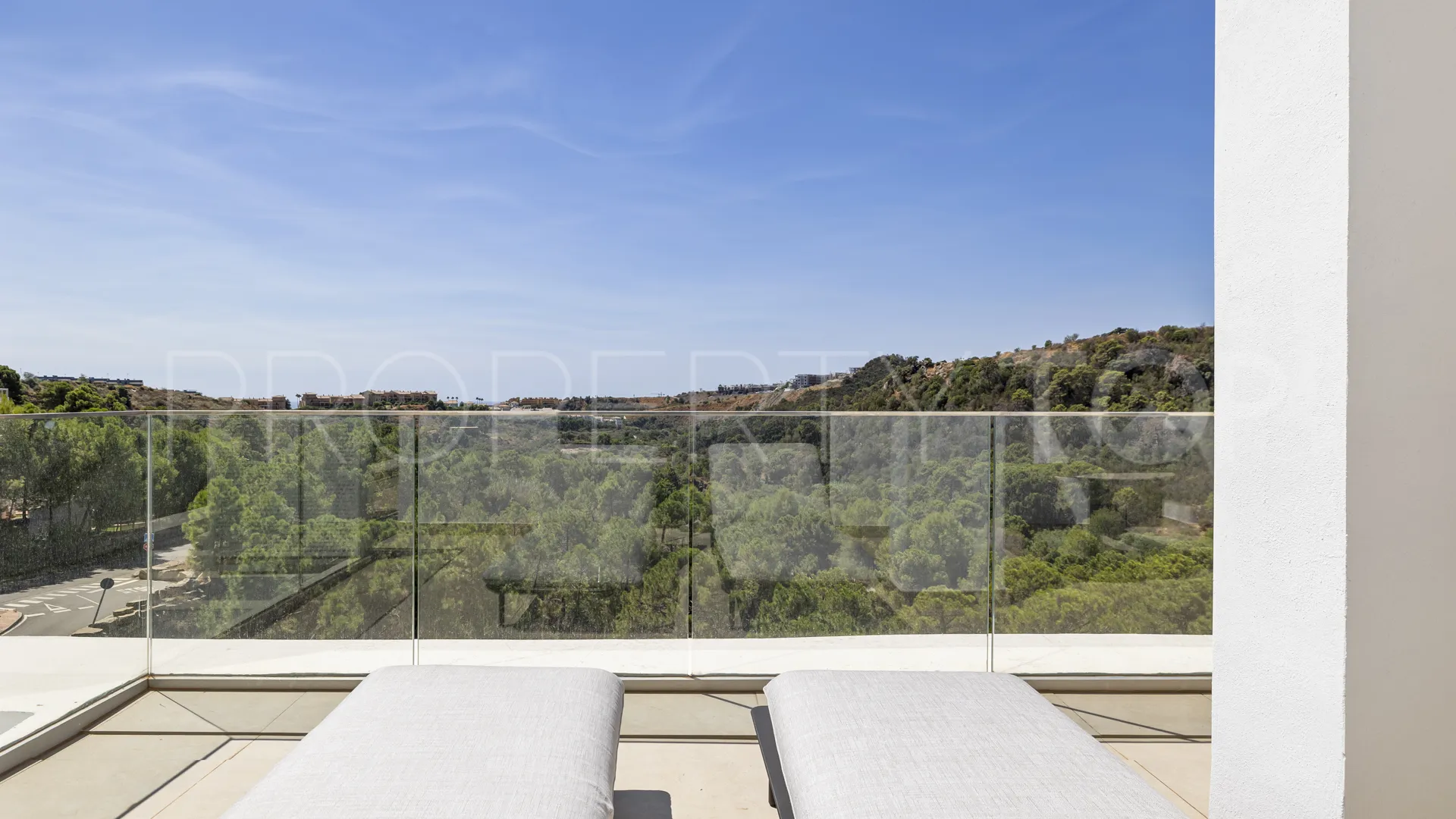 Apartment with 3 bedrooms for sale in Estepona